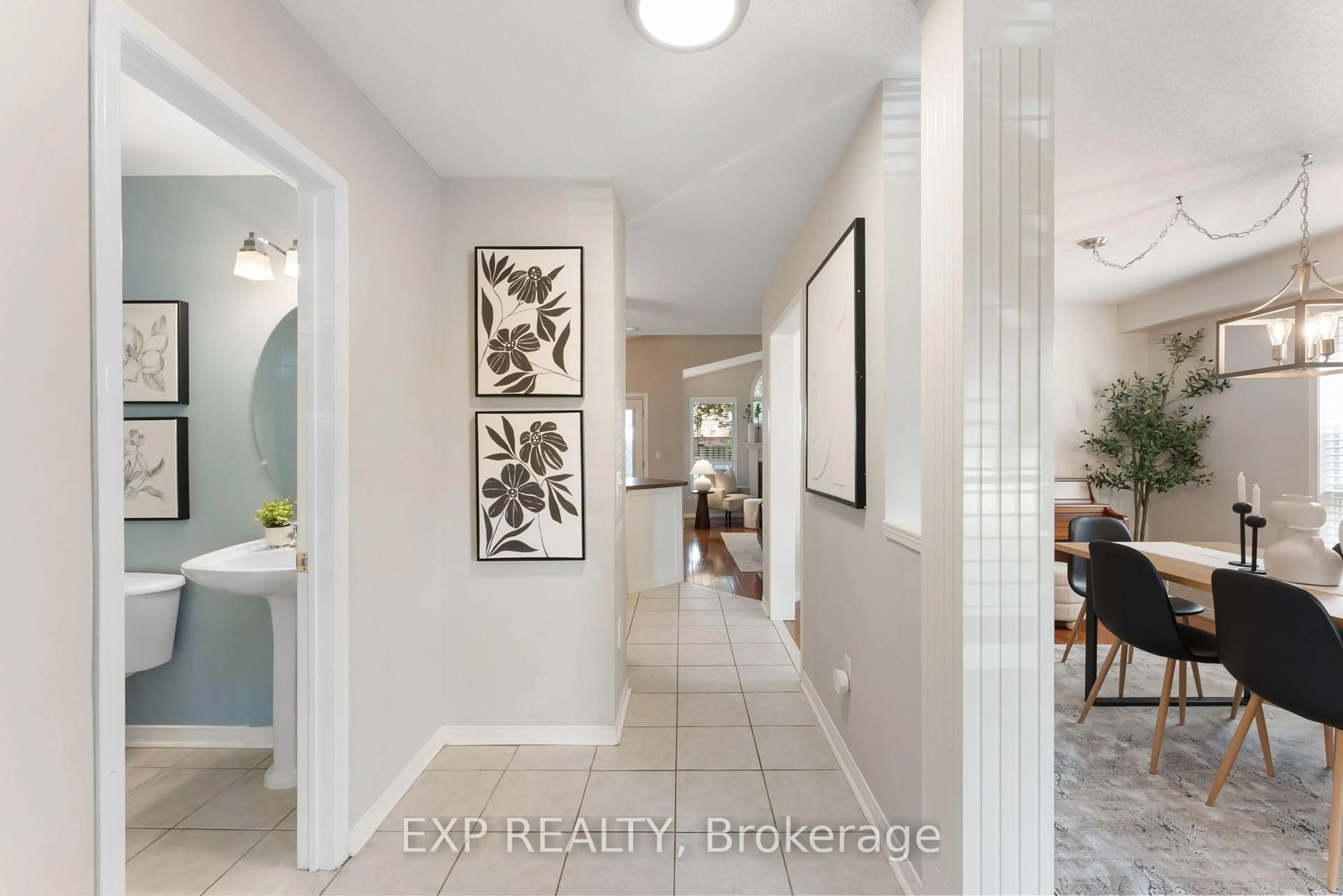 Indoor entryway for 28 Telegraph Dr, Whitby Ontario L1P 1S2