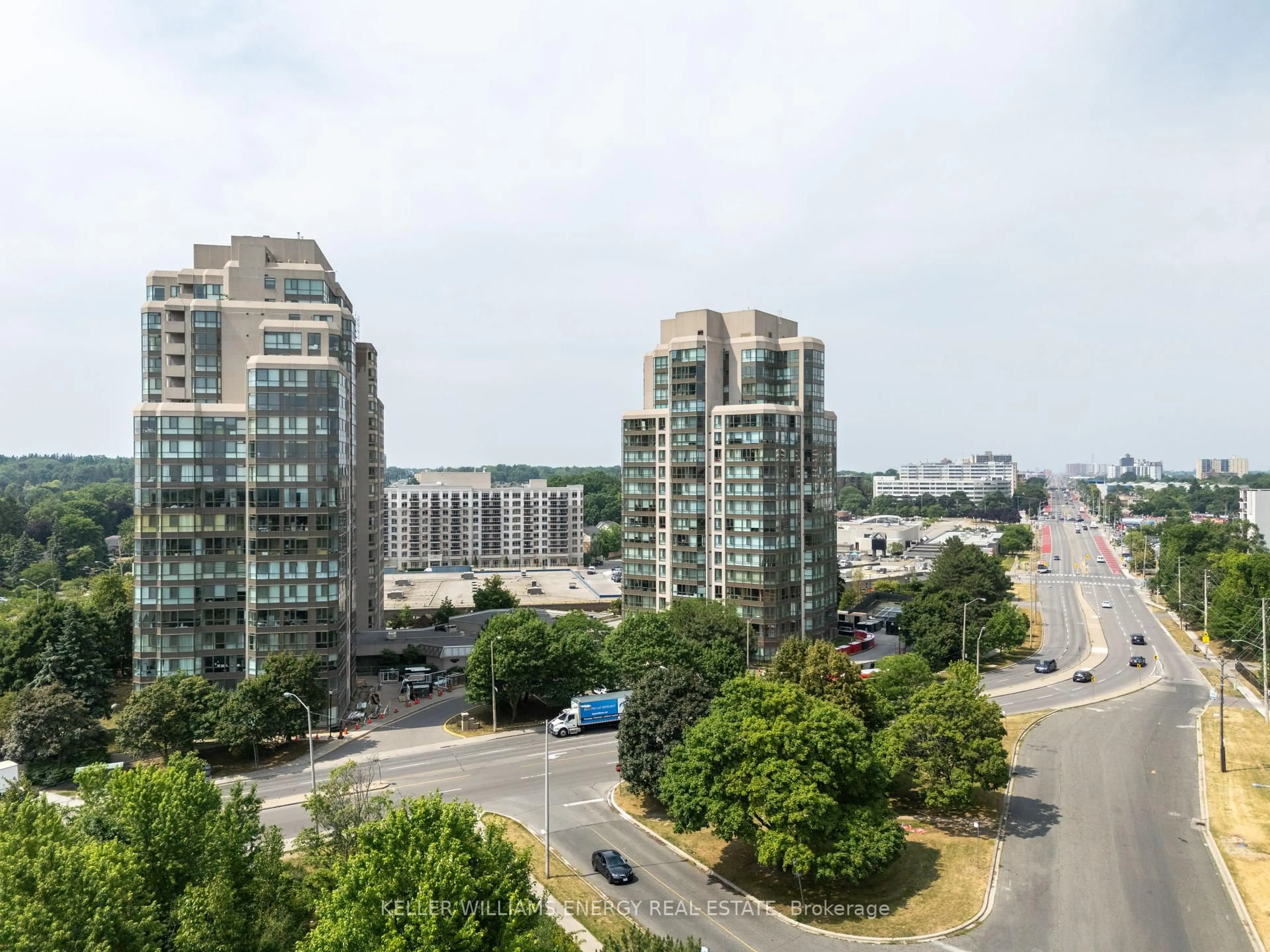 A pic from outside/outdoor area/front of a property/back of a property/a pic from drone, city buildings view from balcony for 3231 Eglinton Ave #1107, Toronto Ontario M1J 3N5