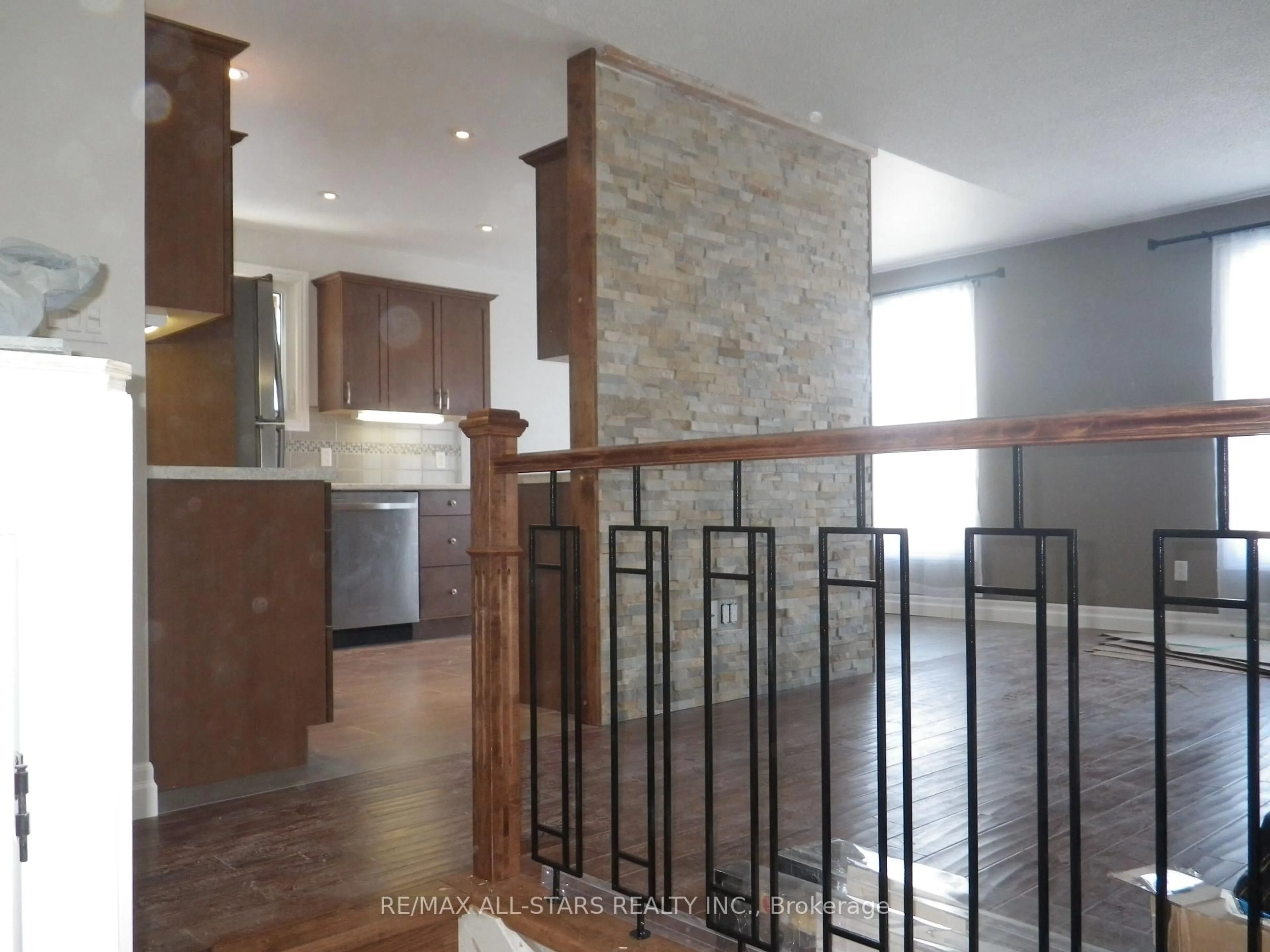Unknown for 3 Lakeview Dr, Scugog Ontario L9L 1G4