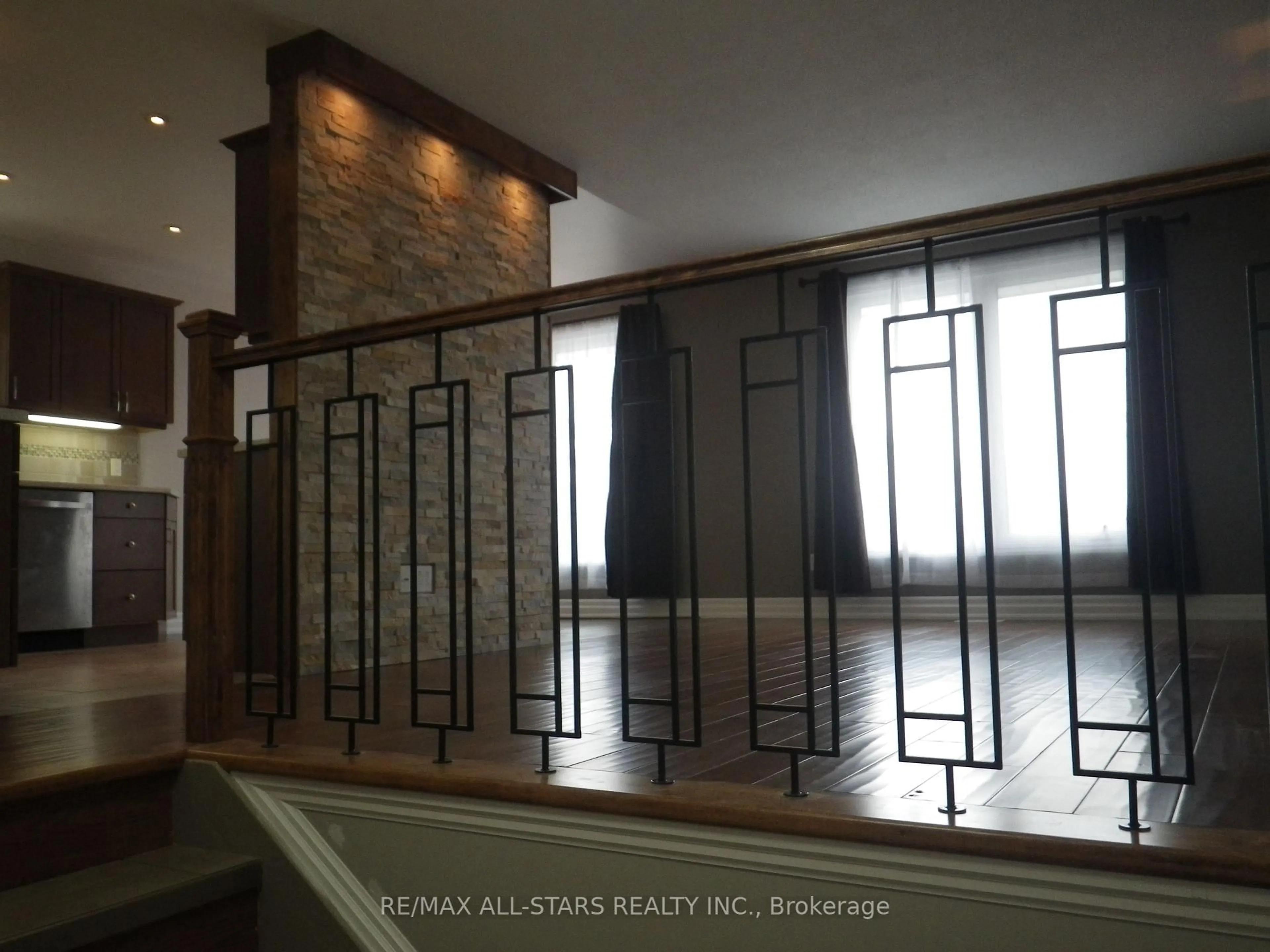 Unknown for 3 Lakeview Dr, Scugog Ontario L9L 1G4