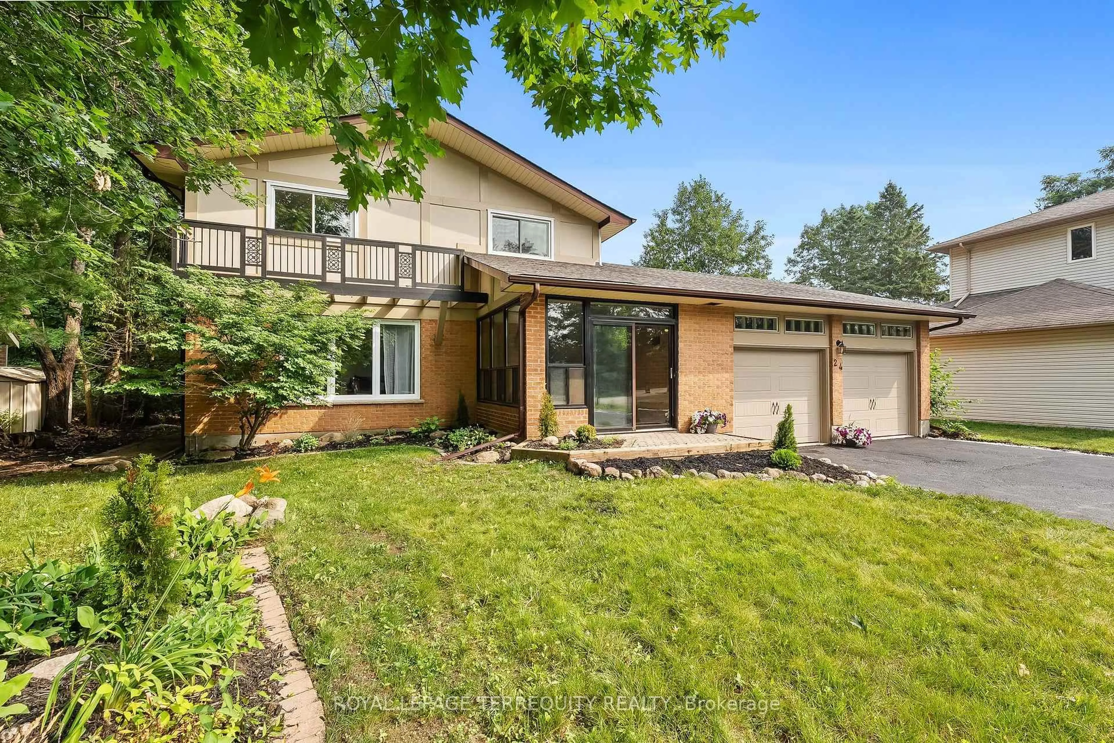 Unknown for 24 Philips Rd, Whitby Ontario L1M 1G7