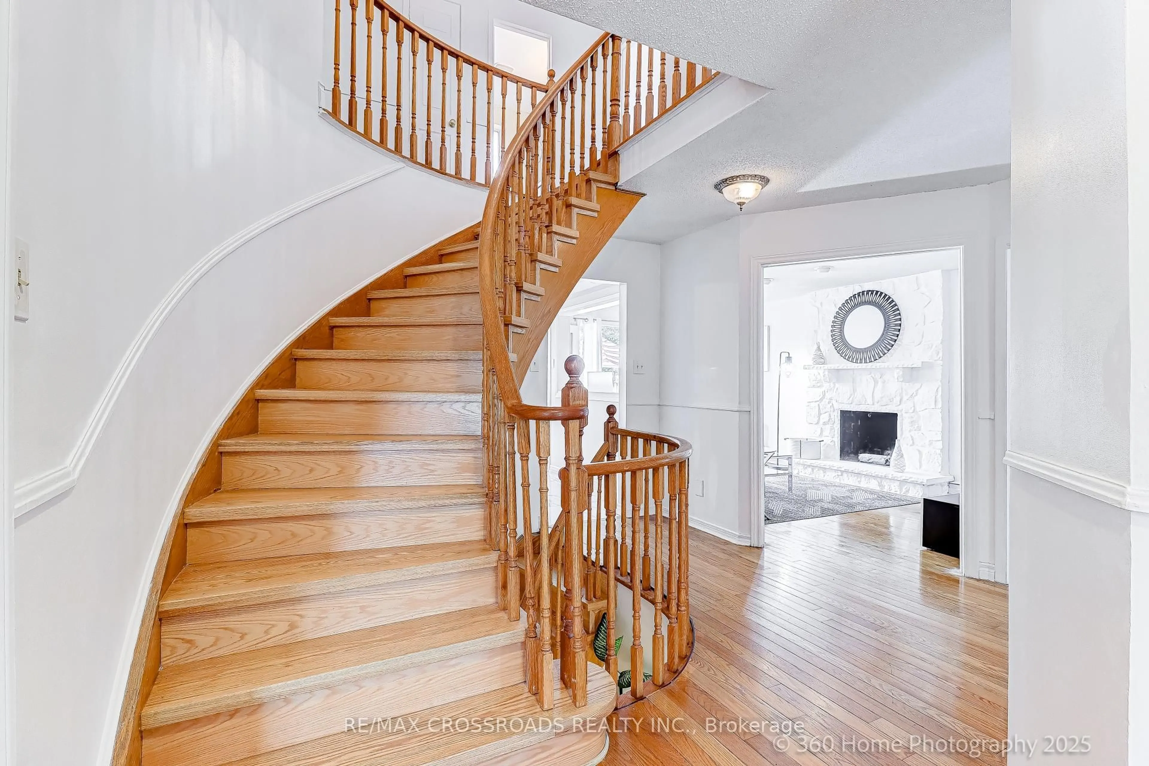 Stairs for 2081 Lynn Heights Dr, Pickering Ontario L1X 1R1