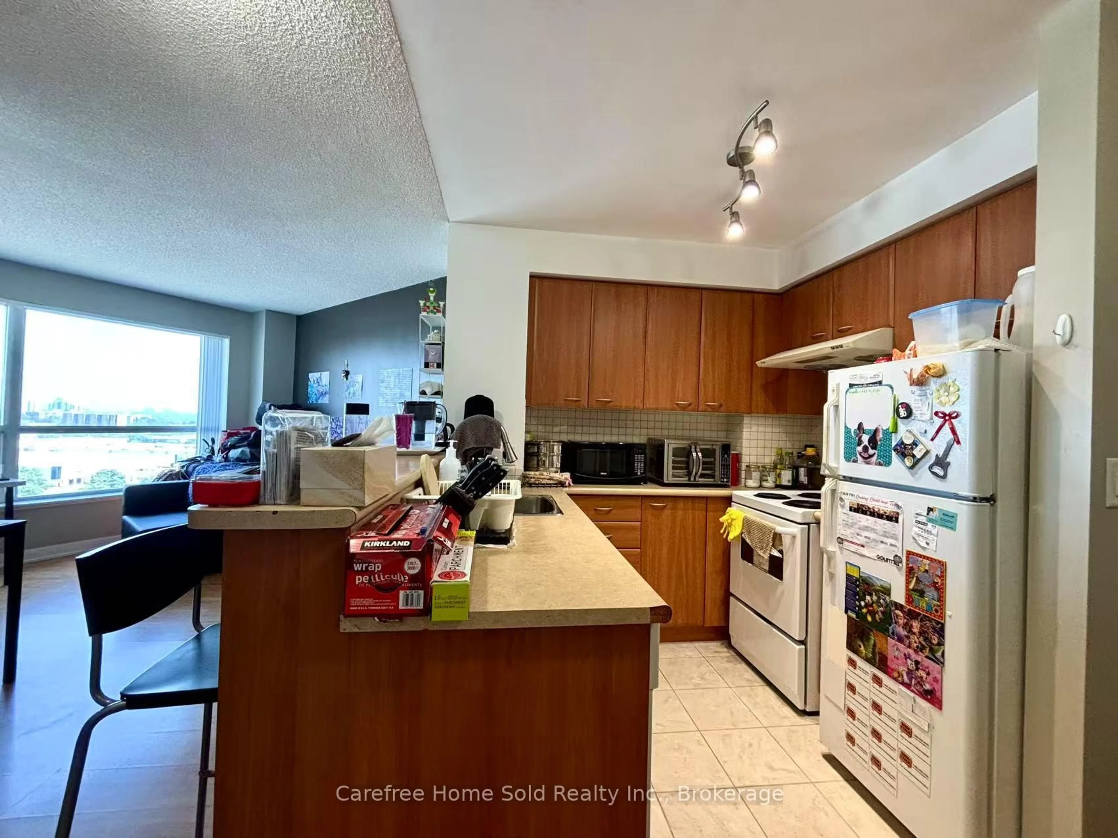 Unknown for 38 LEE CENTRE Dr #1703, Toronto Ontario M1H 3J7