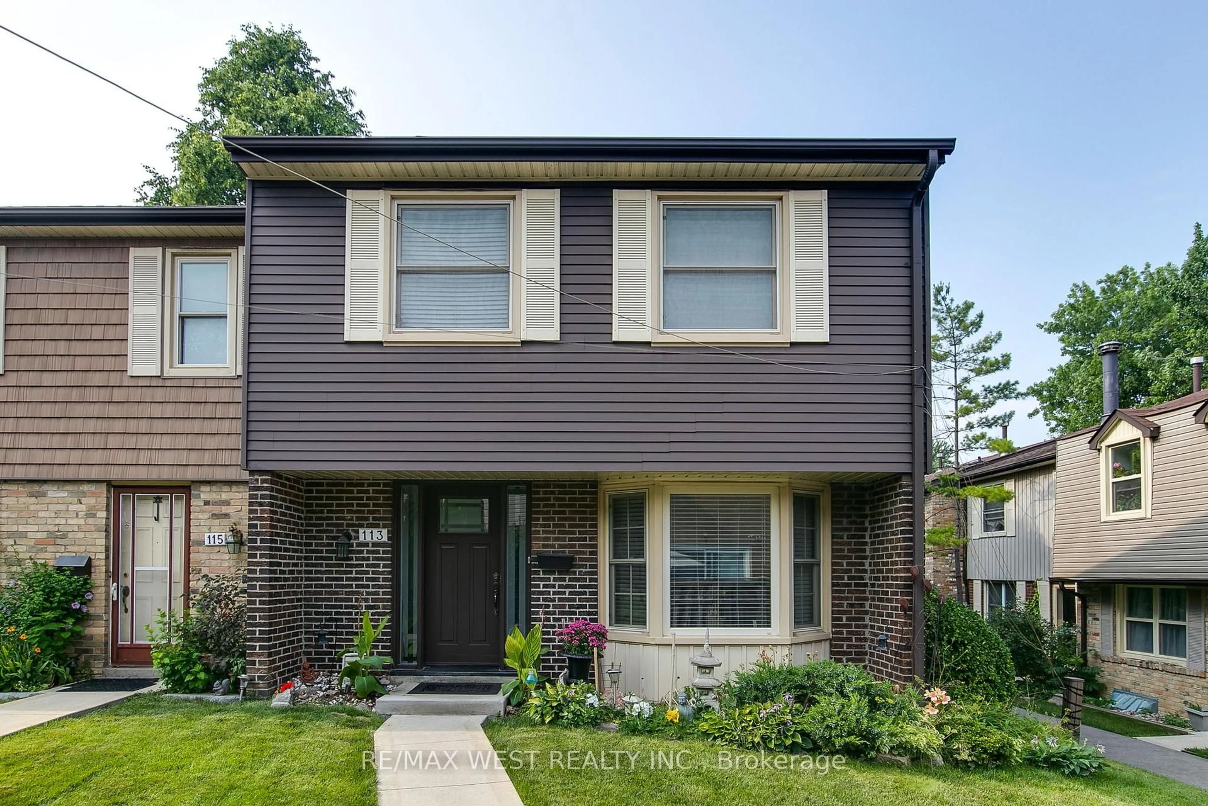 Home with brick exterior material, street for 113 Palmdale Dr #61, Toronto Ontario M1T 1P2
