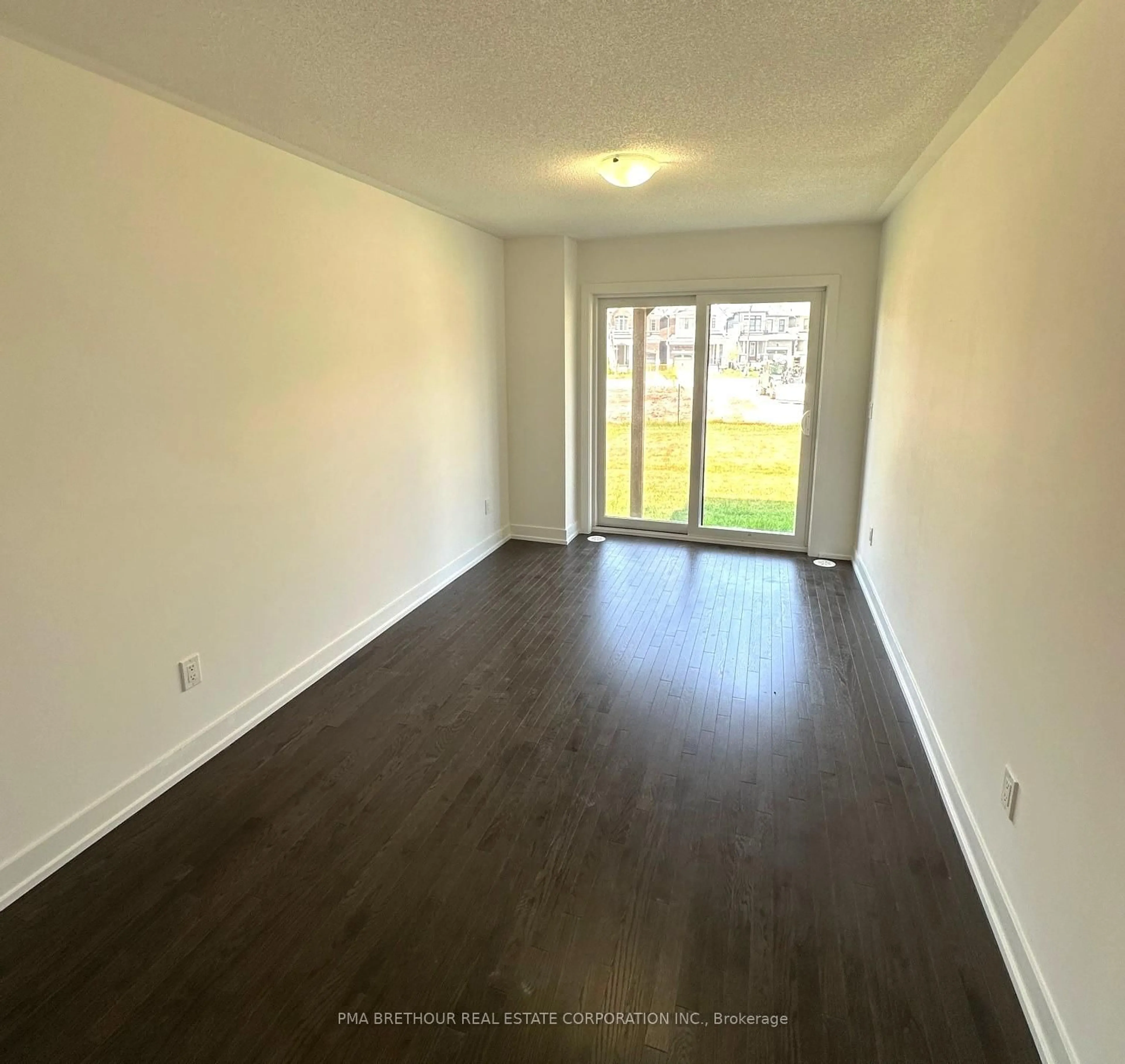 A pic of a room for 50 Morrison Cres, Whitby Ontario L1N 5S4