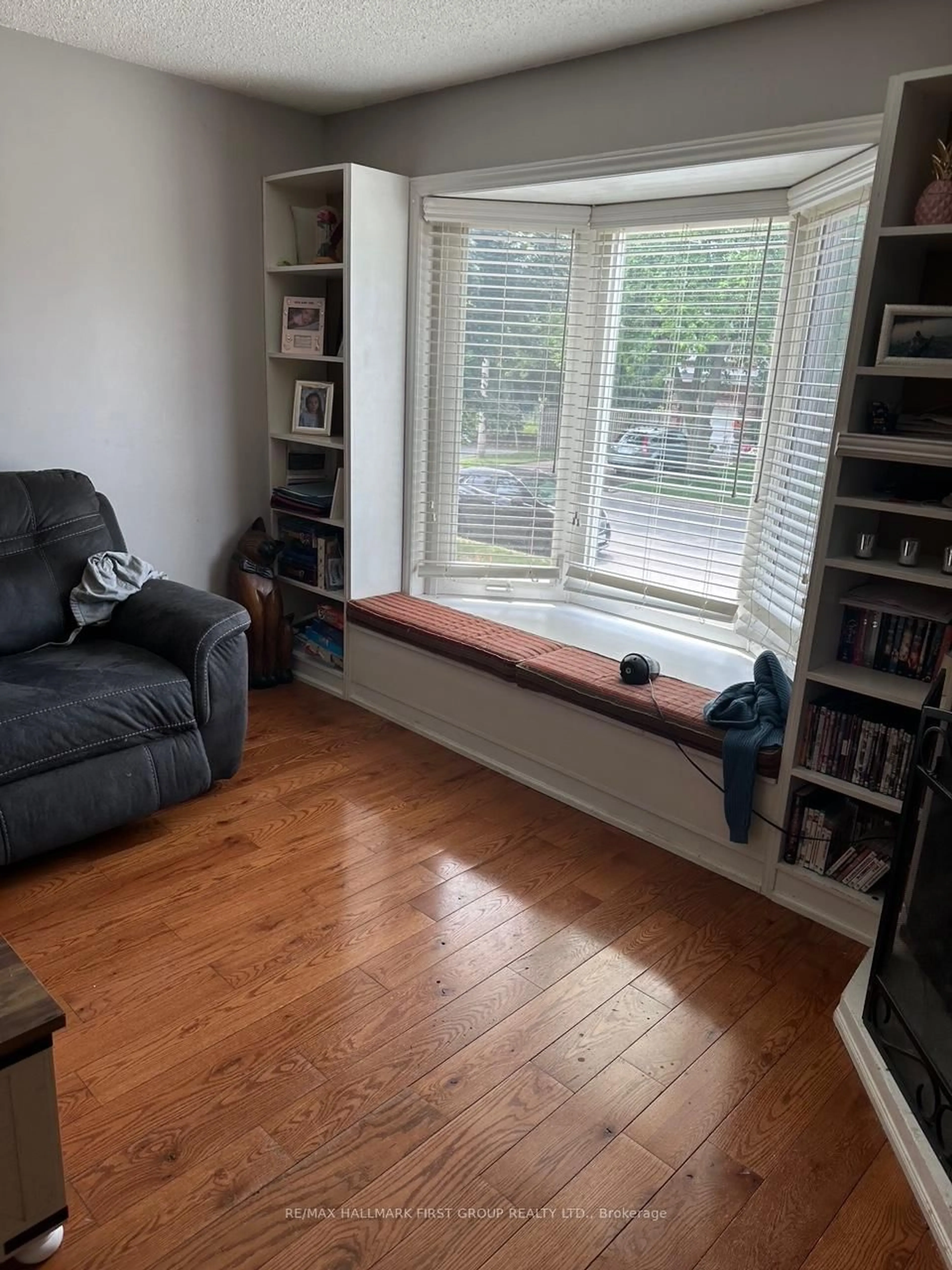 A pic of a room for 39 Varcoe Rd, Clarington Ontario L1E 1S7