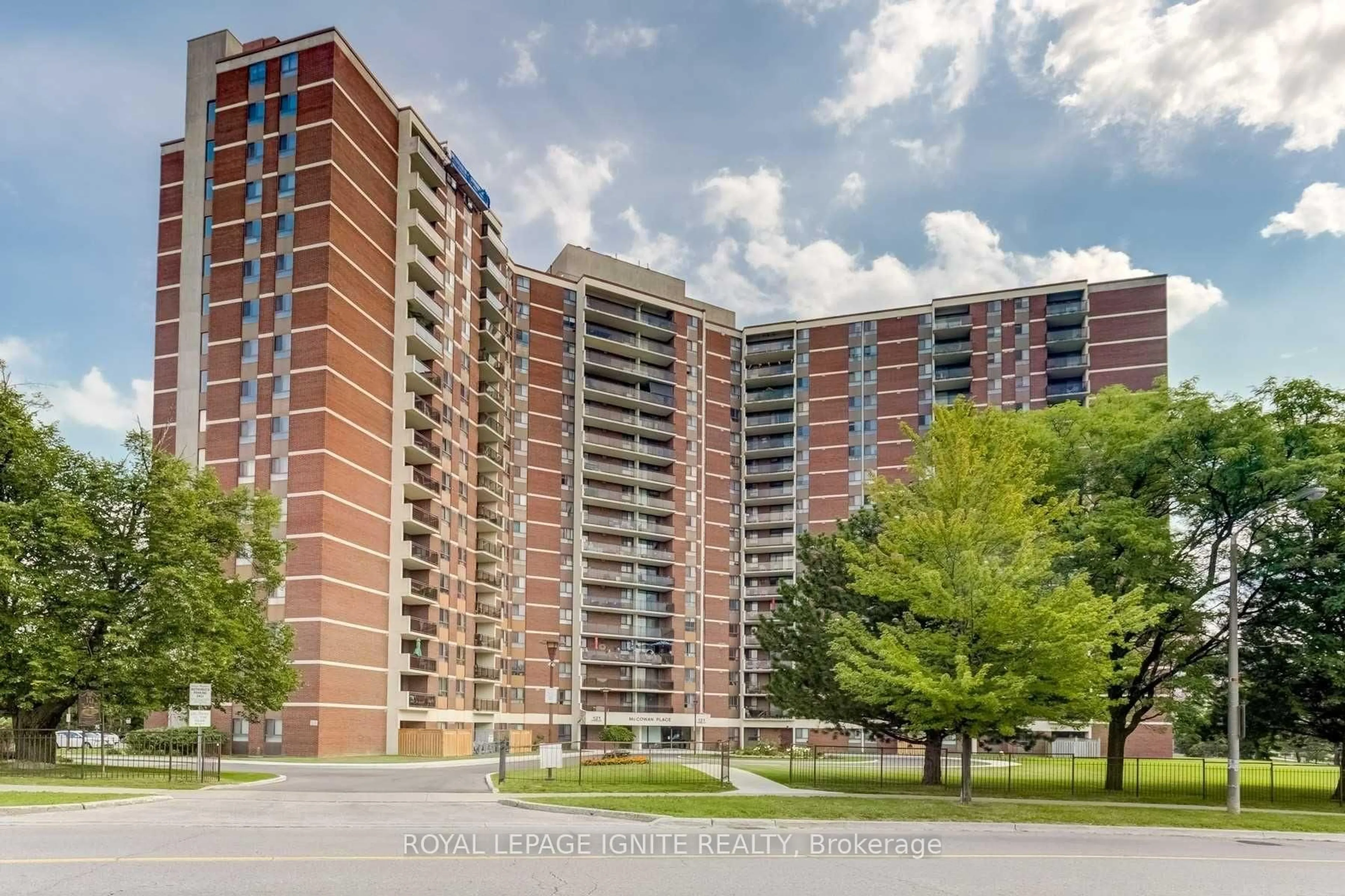 Unknown for 121 Trudelle St #405, Toronto Ontario M1J 3K4
