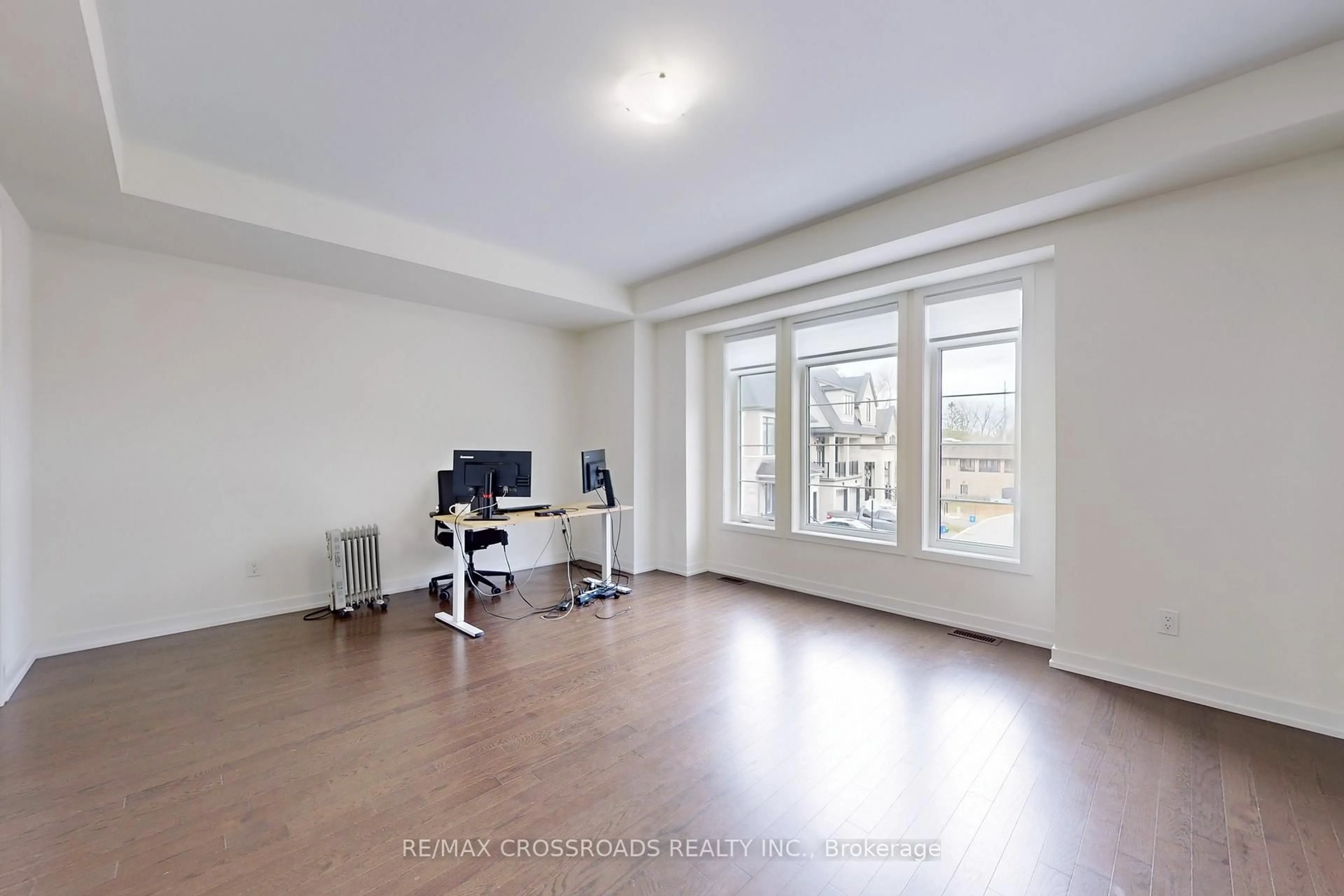 A pic of a room for 400 Finch Ave #8, Pickering Ontario L1V 0G7