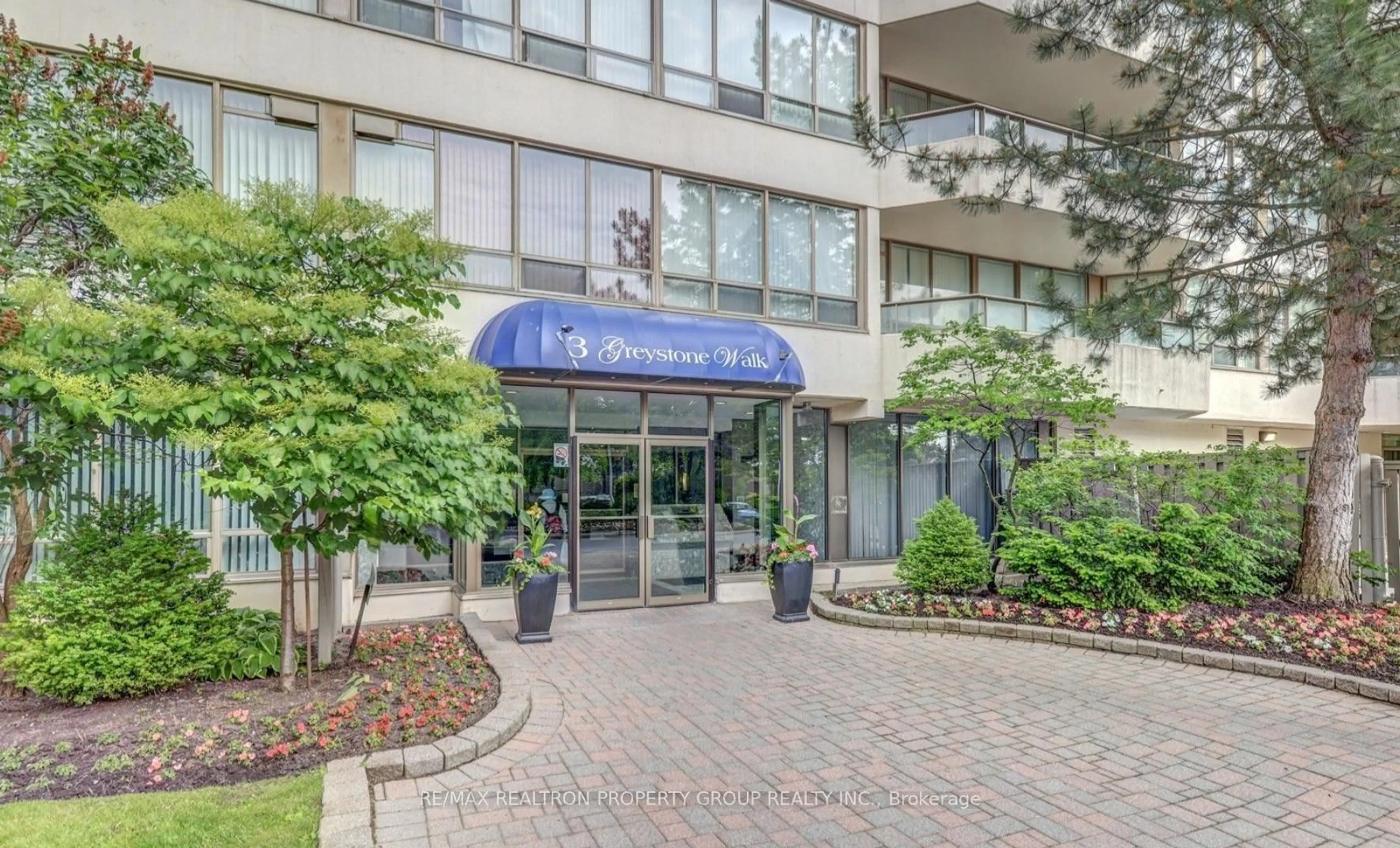 Indoor foyer for 3 Greystone Walk Dr #1621, Toronto Ontario M1K 5J4