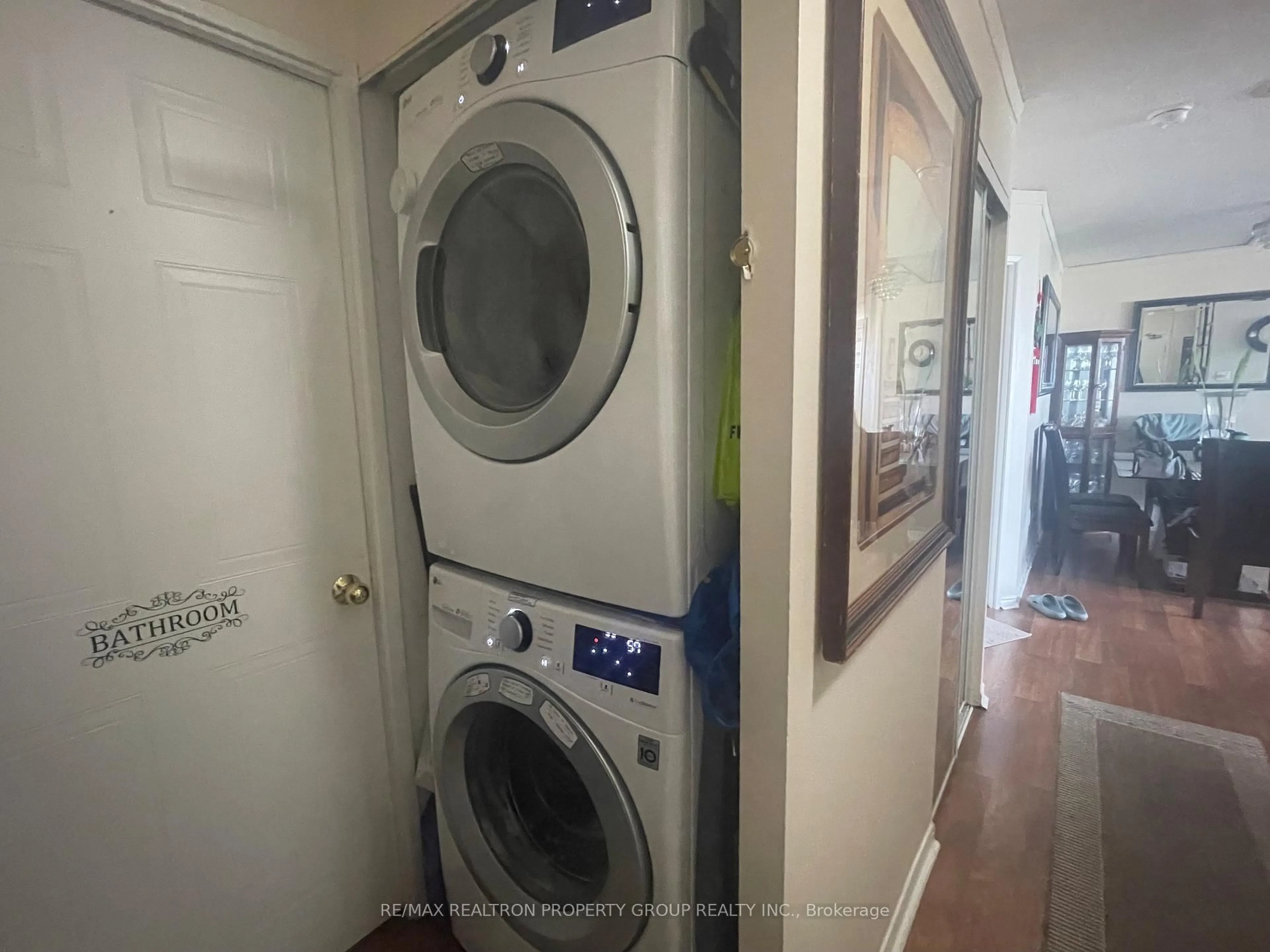 Laundry room for 3 Greystone Walk Dr #1621, Toronto Ontario M1K 5J4