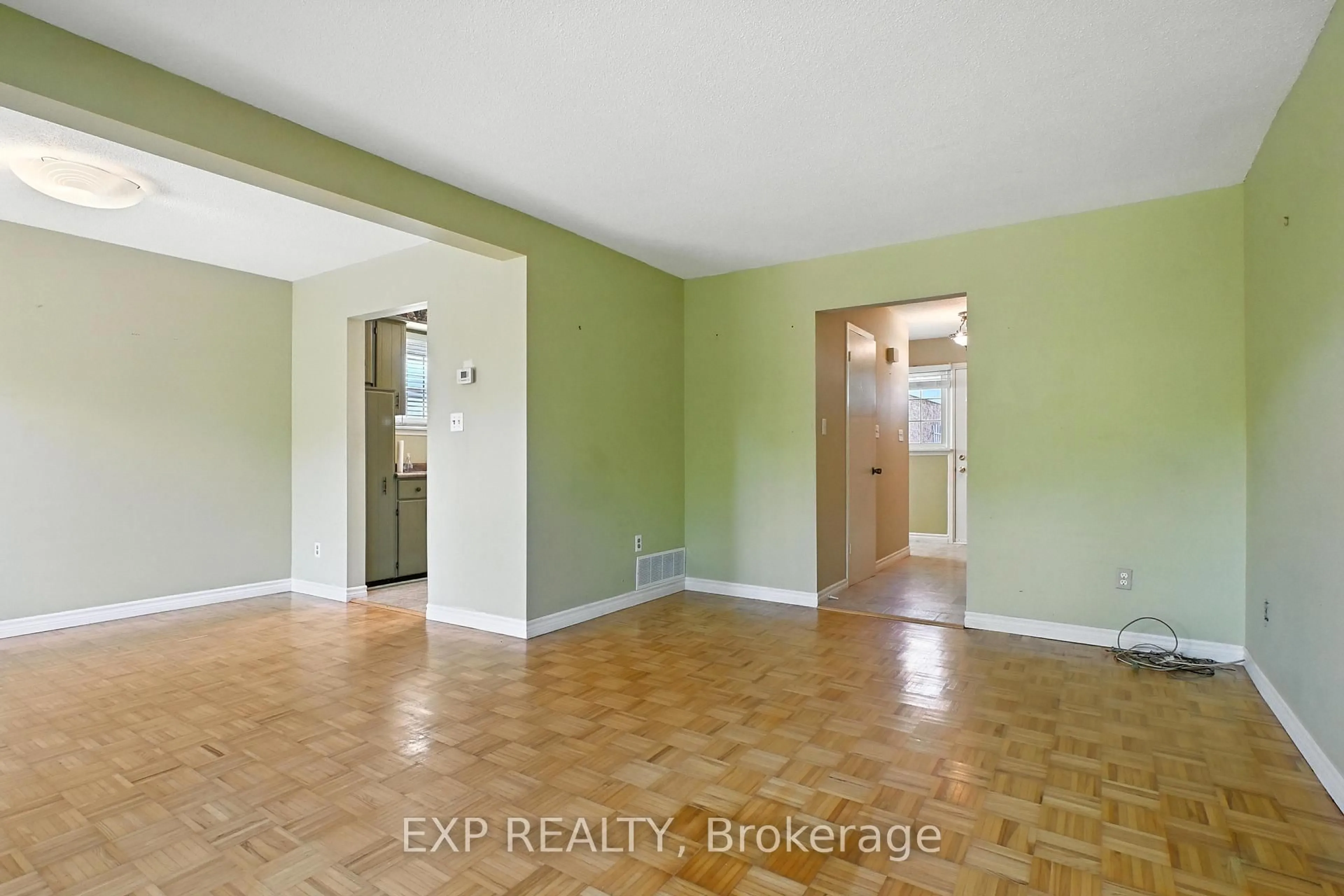 A pic of a room for 1326 Eldorado Ave, Oshawa Ontario L1K 1G3
