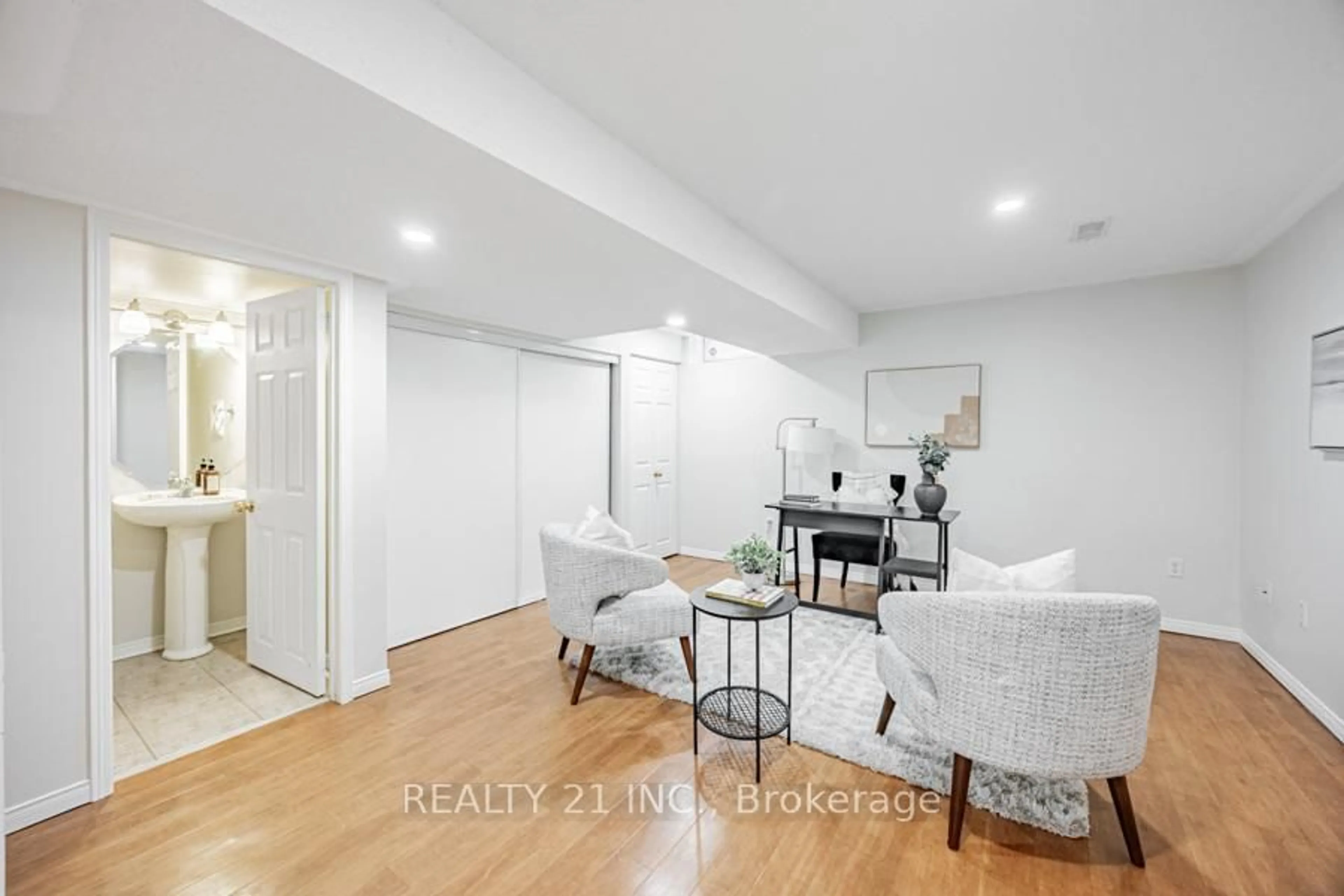 A pic of a room for 13 Ventura Lane, Ajax Ontario L1T 0C4