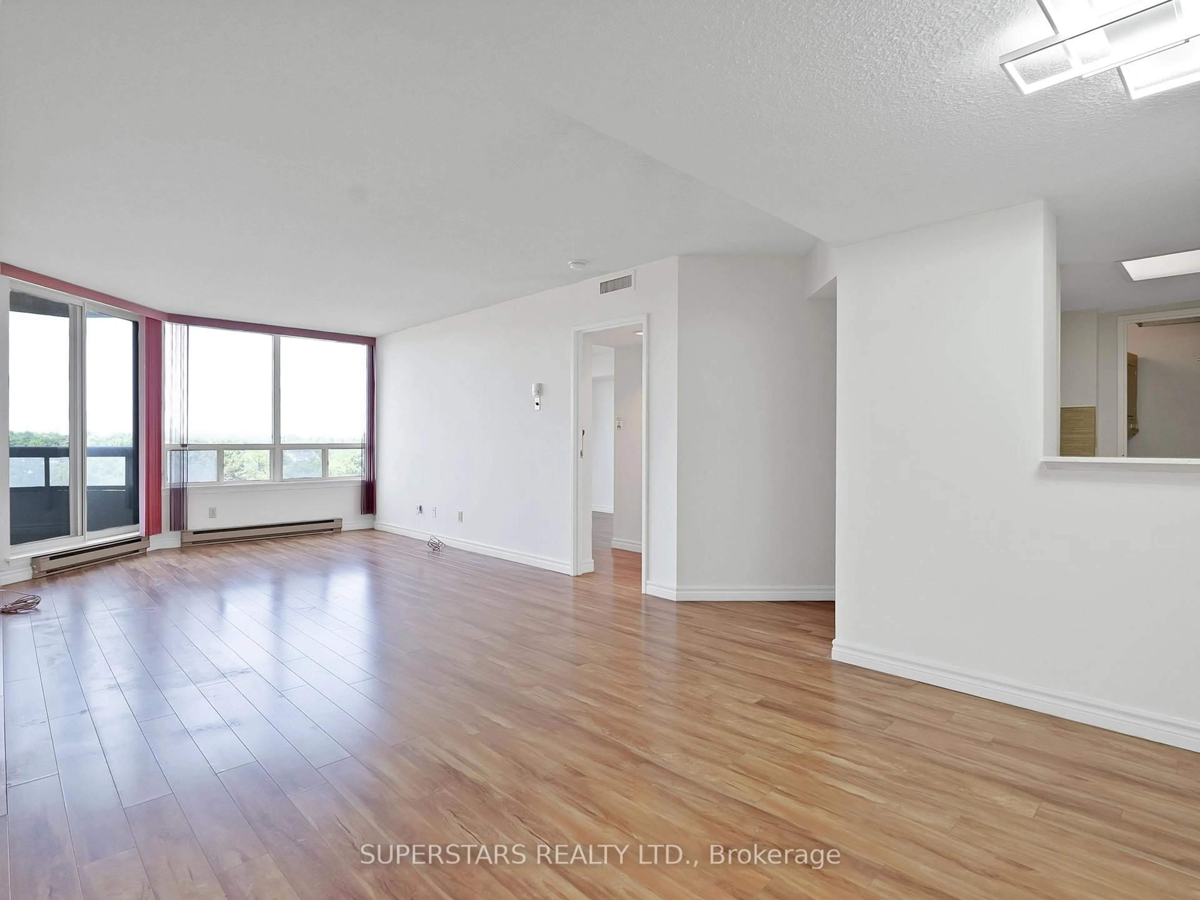 A pic of a room for 150 Alton Towers Circ #409, Toronto Ontario M1V 4X7
