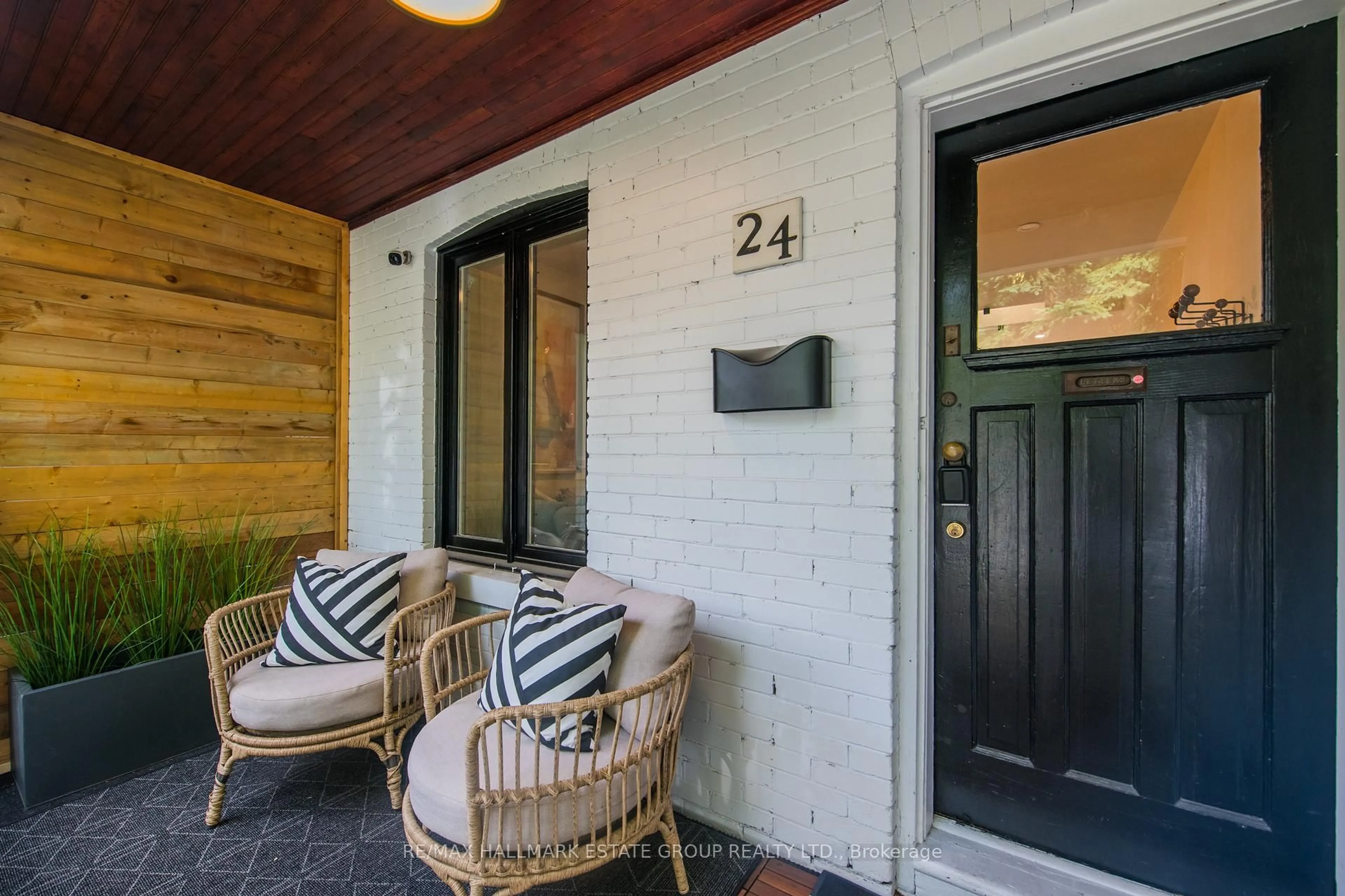 Indoor entryway for 24 Pickering St, Toronto Ontario M4E 3J6
