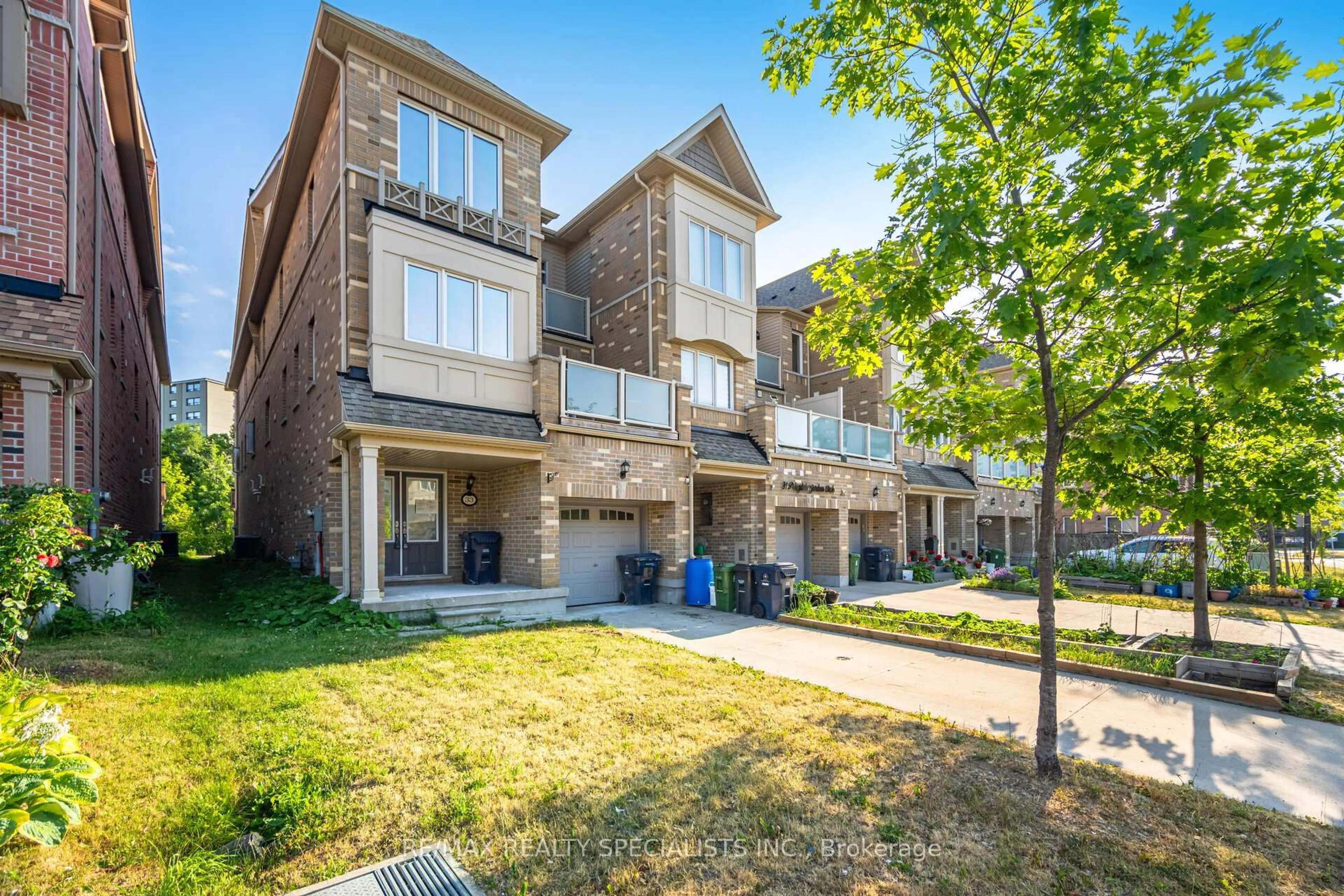 Unknown for 33 Pringdale Gardens Circ, Toronto Ontario M1J 0A8