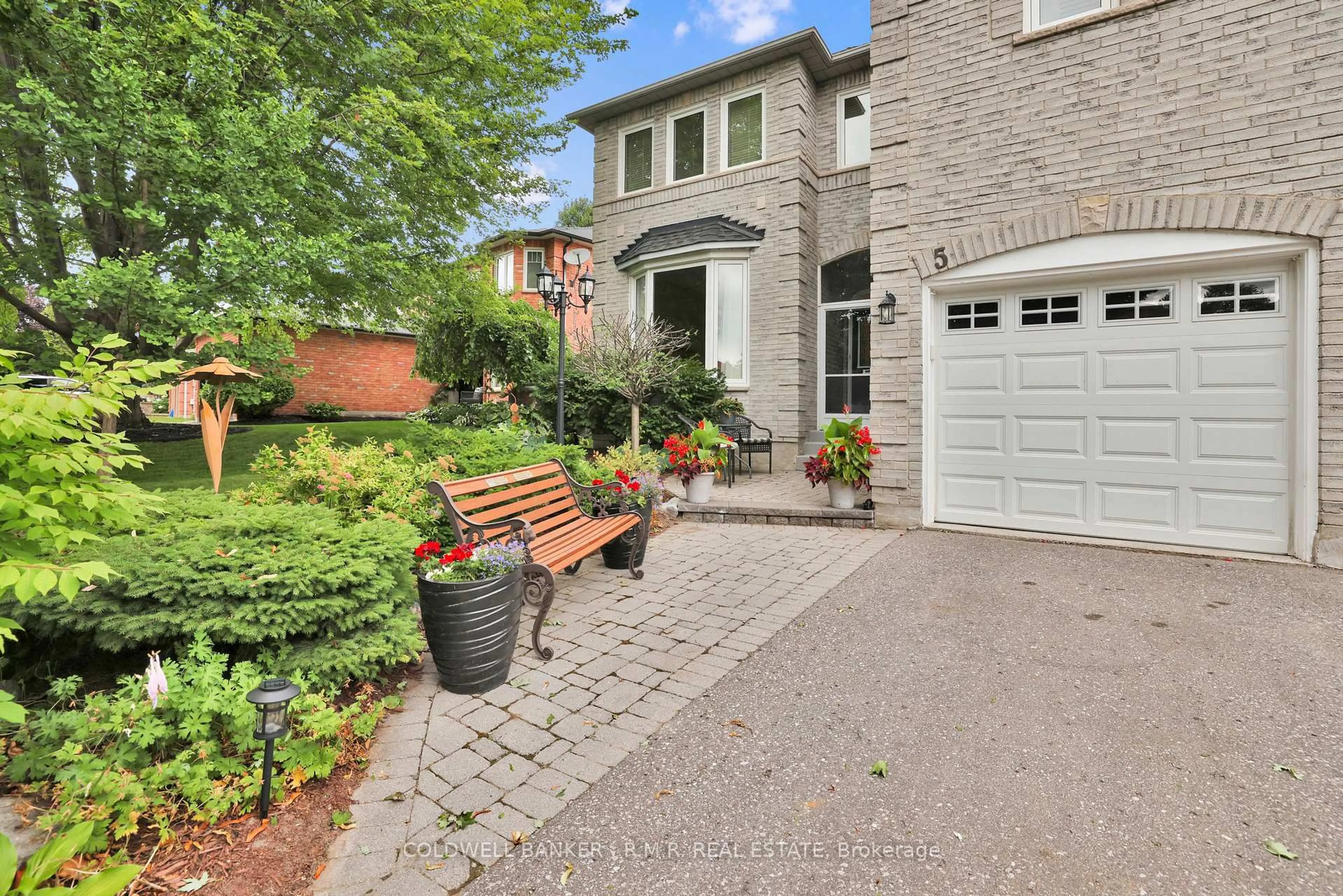 Home with brick exterior material, street for 5 Pemberton Crt, Whitby Ontario L1R 1W8