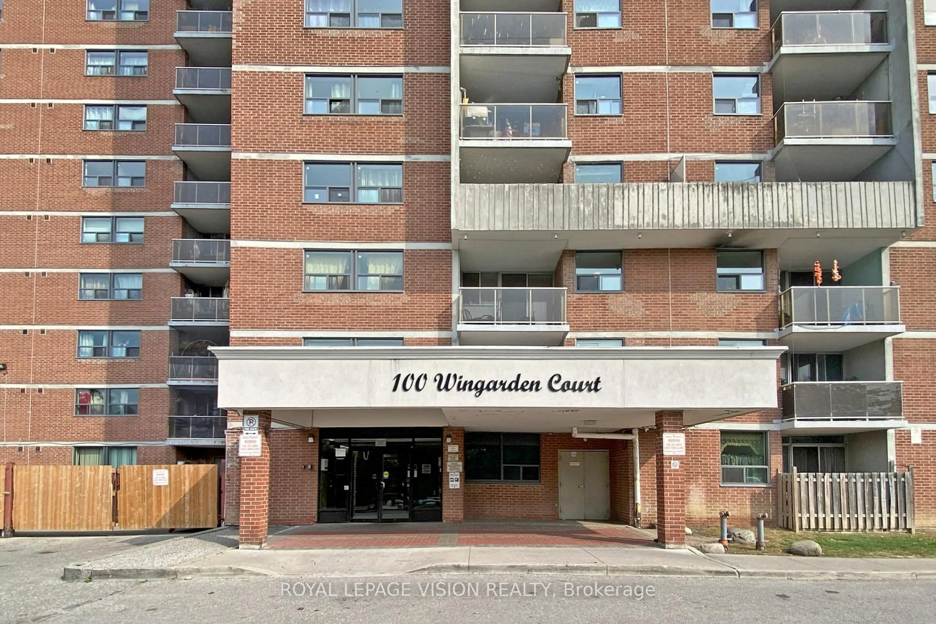 Indoor foyer for 100 Wingarden Crt #1803, Toronto Ontario M1B 2P4