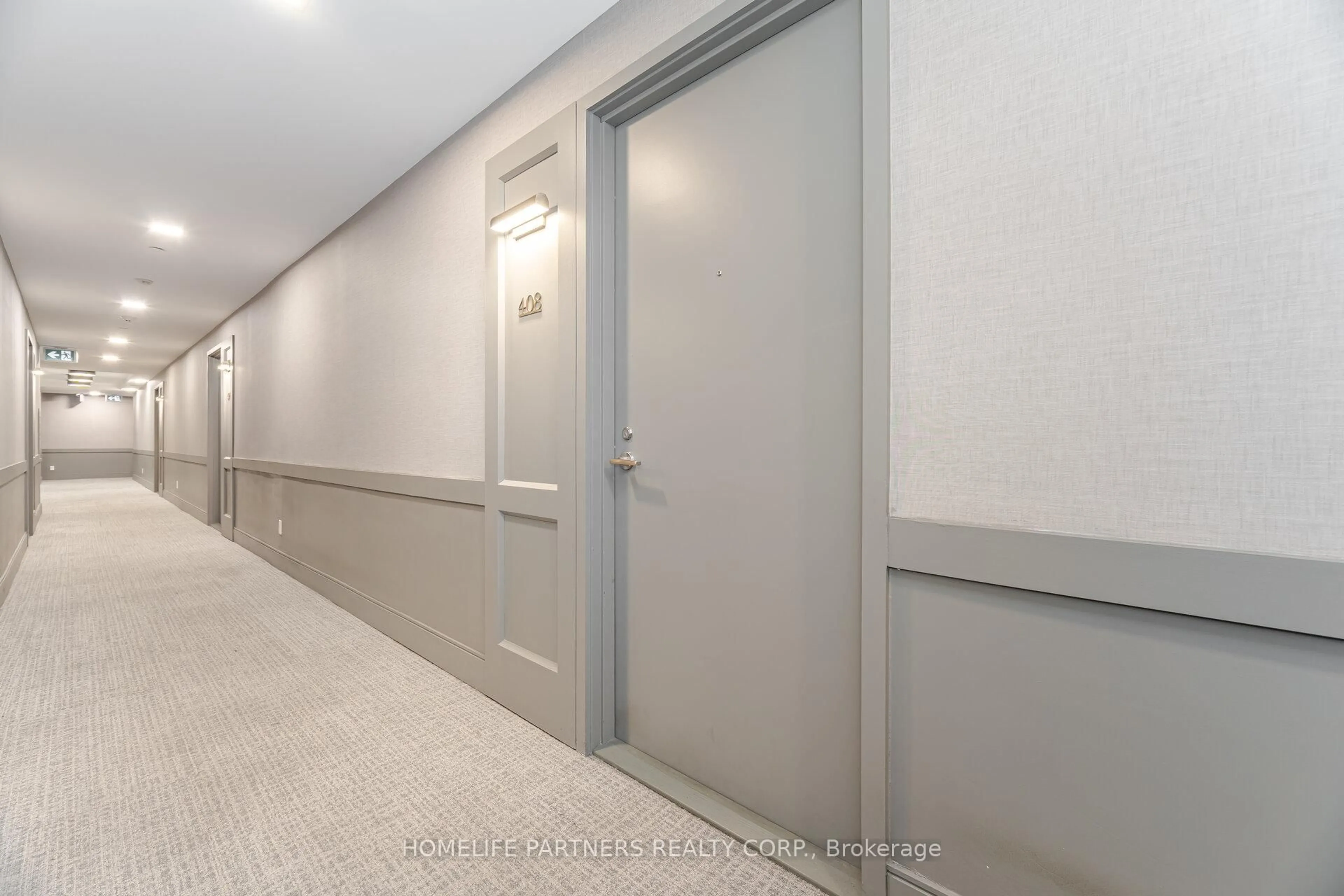 Indoor foyer for 1100 Kingston Rd #408, Toronto Ontario M1N 0B3