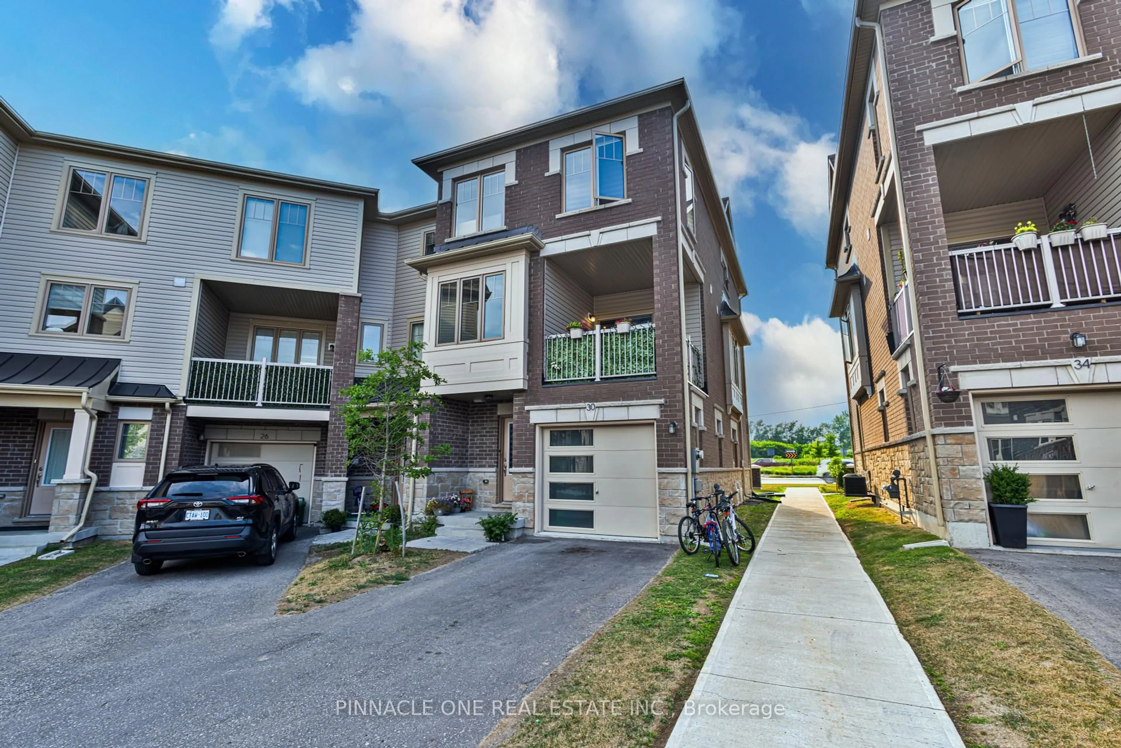 A pic from outside/outdoor area/front of a property/back of a property/a pic from drone, street for 30 Ambereen Pl, Clarington Ontario L1C 7H5