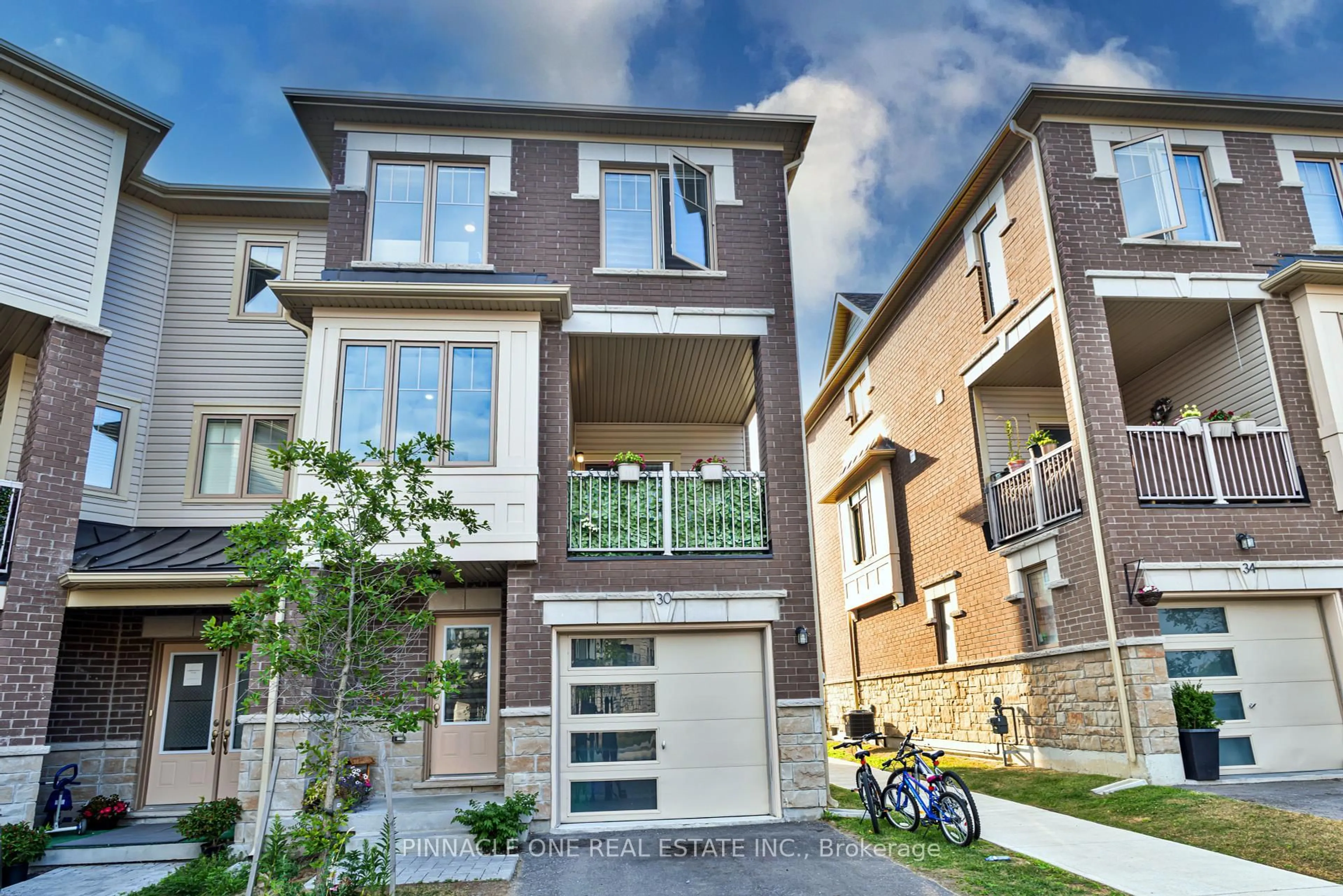 Home with brick exterior material, street for 30 Ambereen Pl, Clarington Ontario L1C 7H5