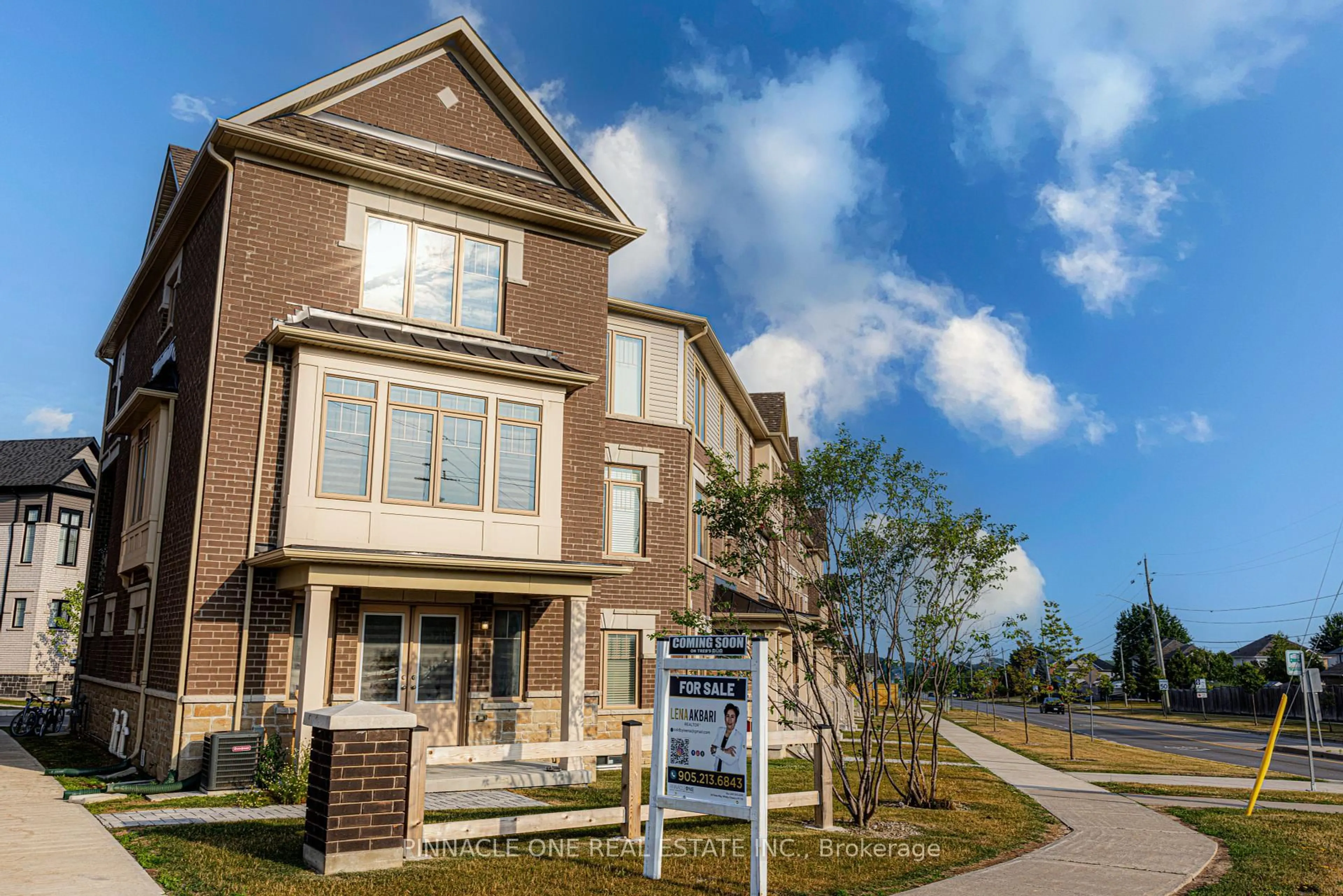 Home with brick exterior material, street for 30 Ambereen Pl, Clarington Ontario L1C 7H5