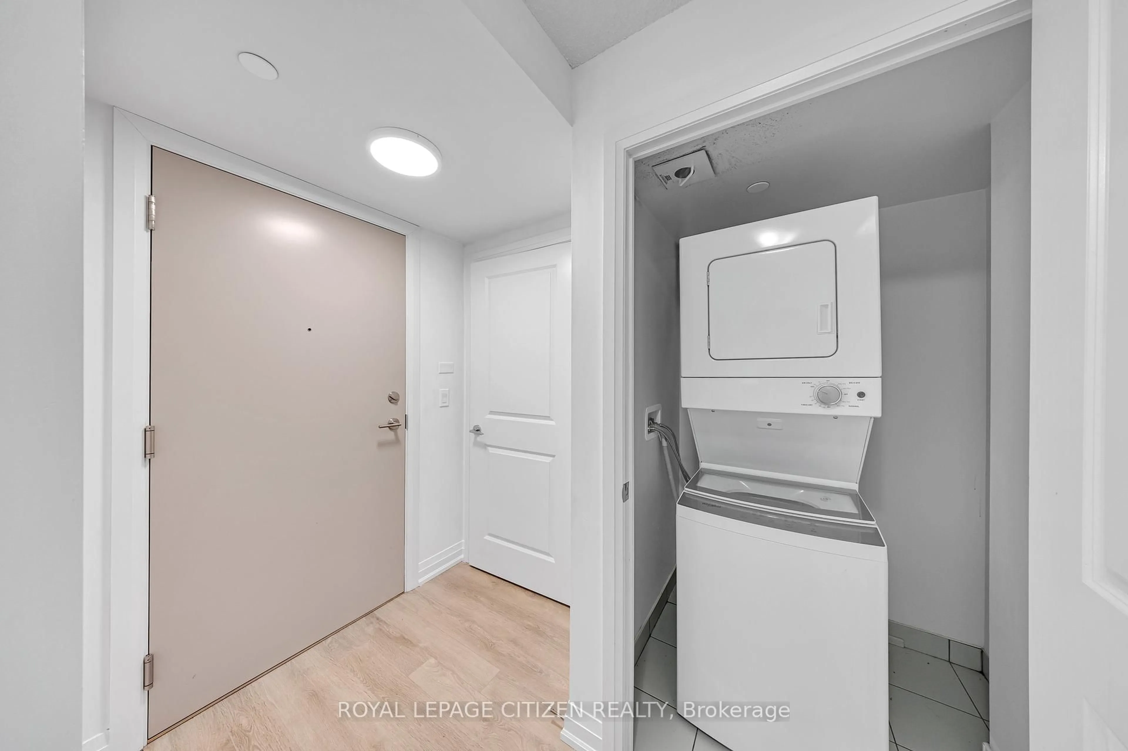 Laundry room for 20 Meadowglen Pl #632, Toronto Ontario M1H 2Y5