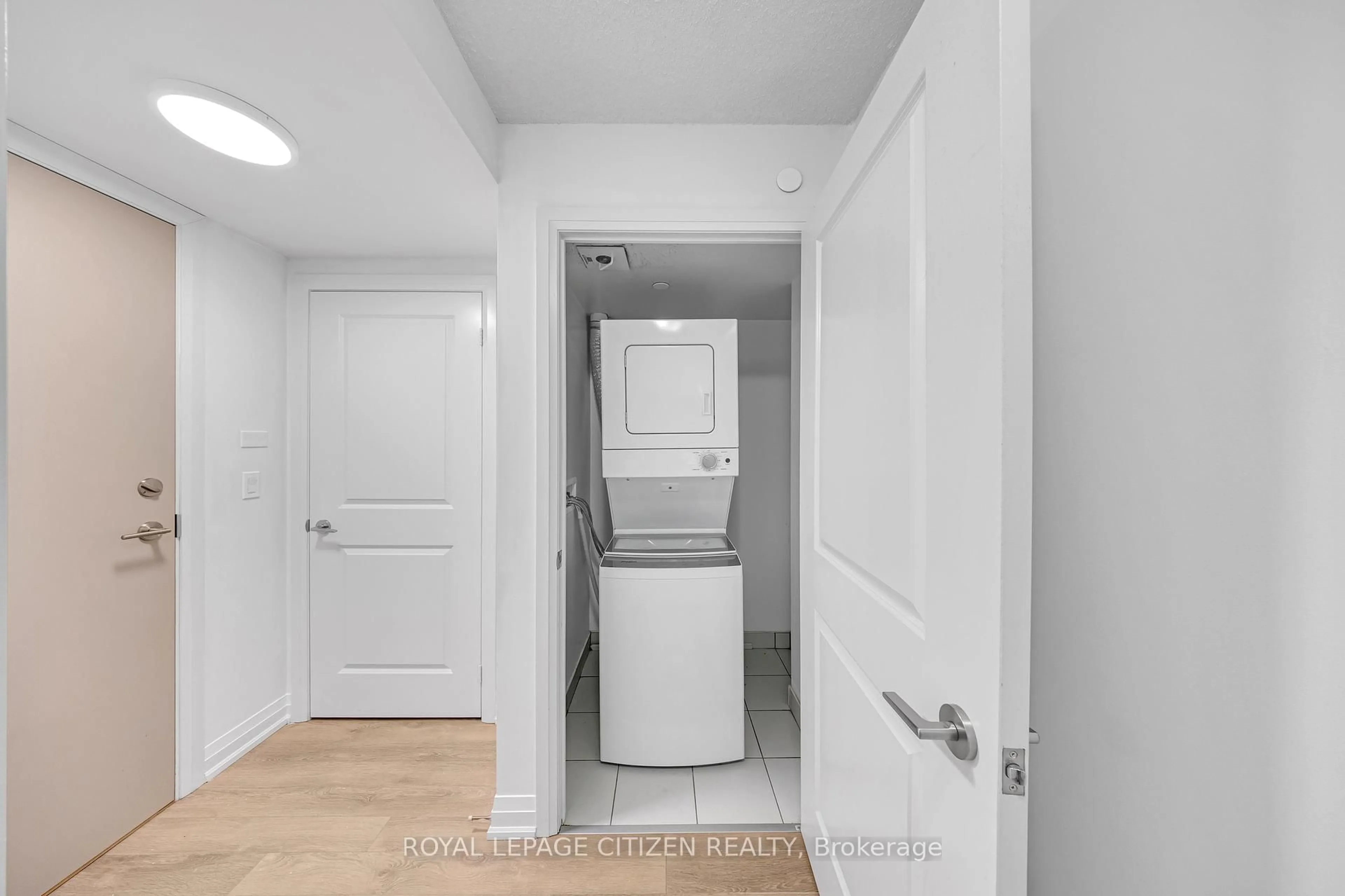 Laundry room for 20 Meadowglen Pl #632, Toronto Ontario M1H 2Y5