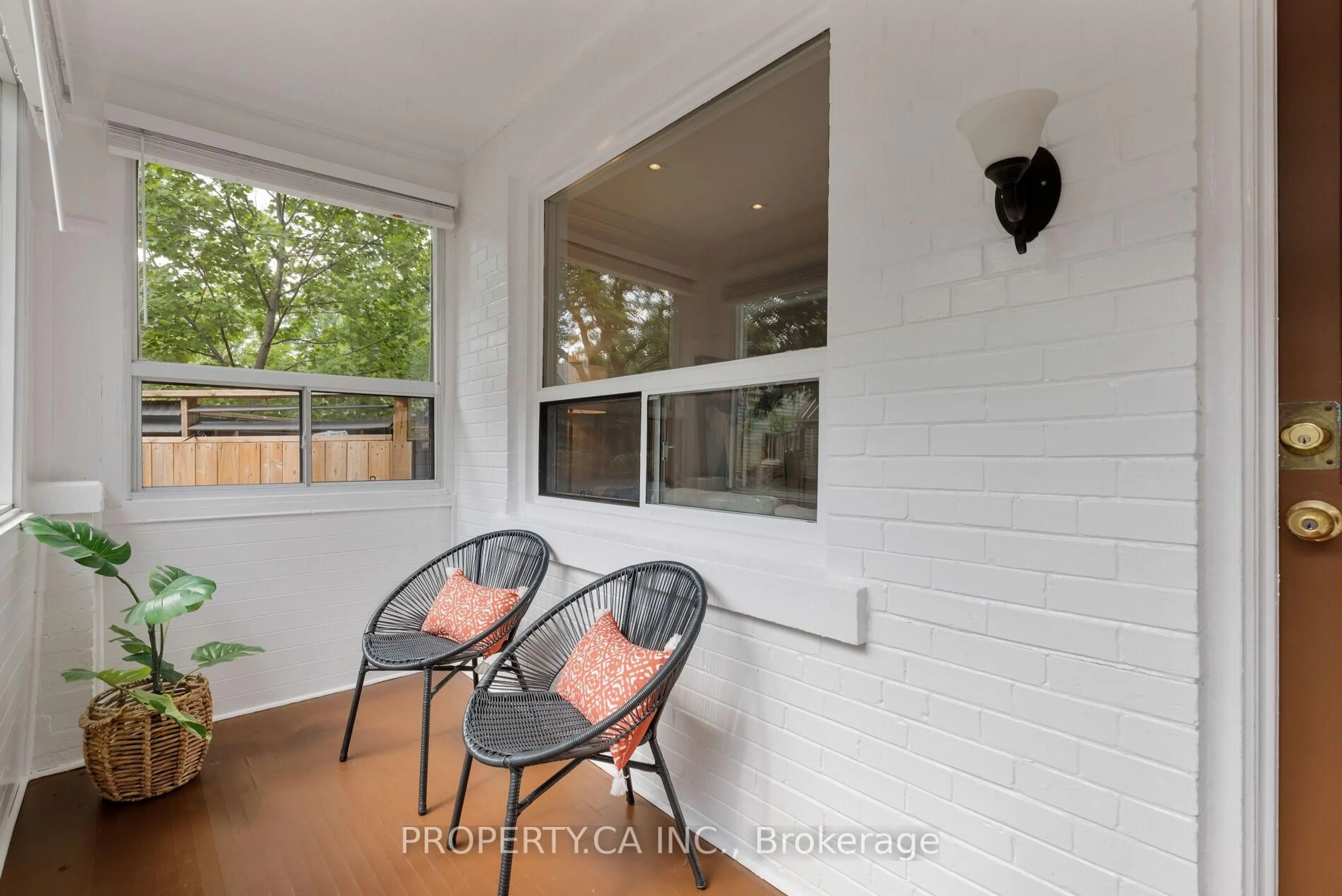 Patio, unknown for 21 West Lynn Ave, Toronto Ontario M4C 3V7