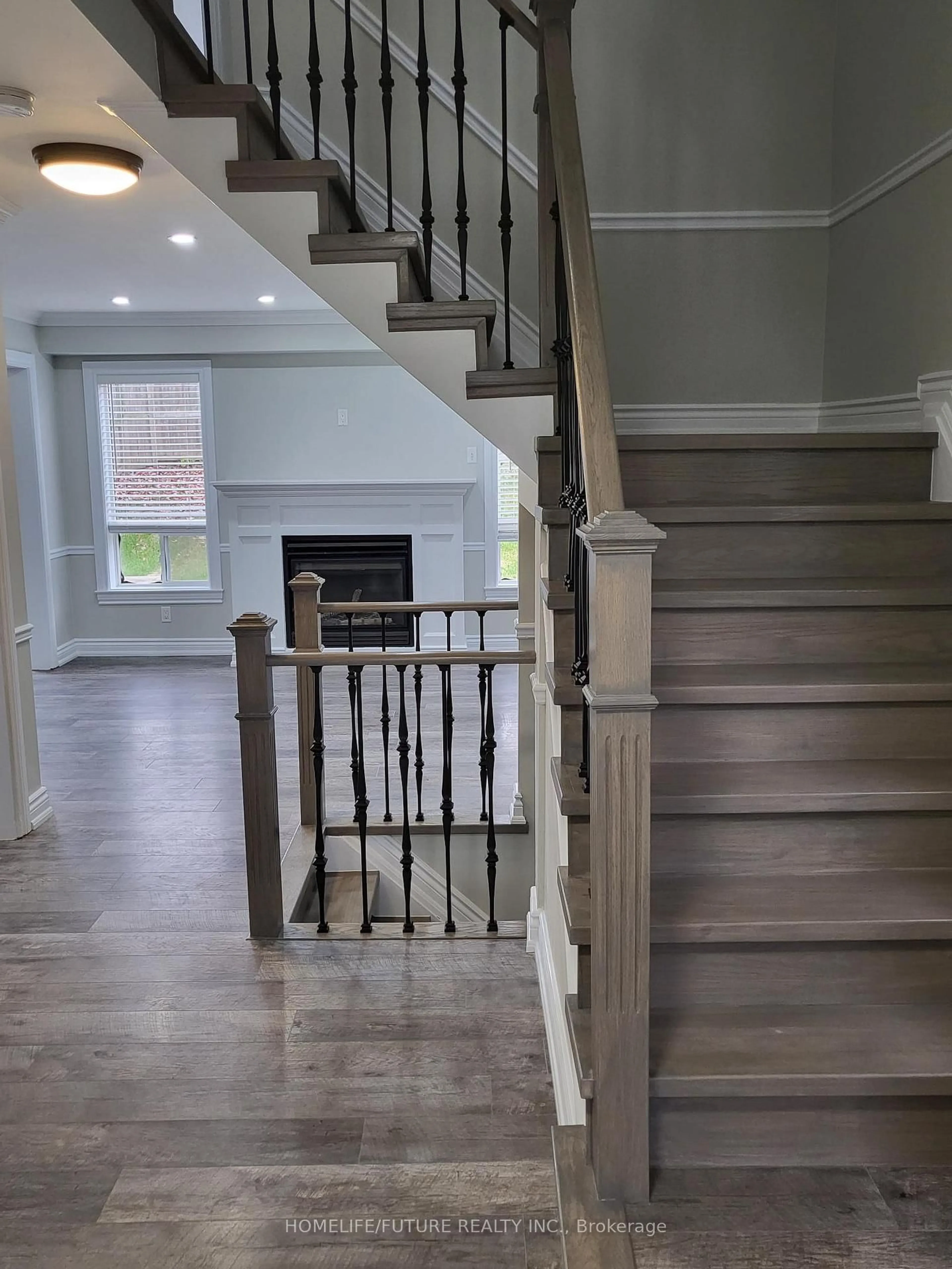 Stairs for 282 Scottsdale Dr, Clarington Ontario L1C 5J2