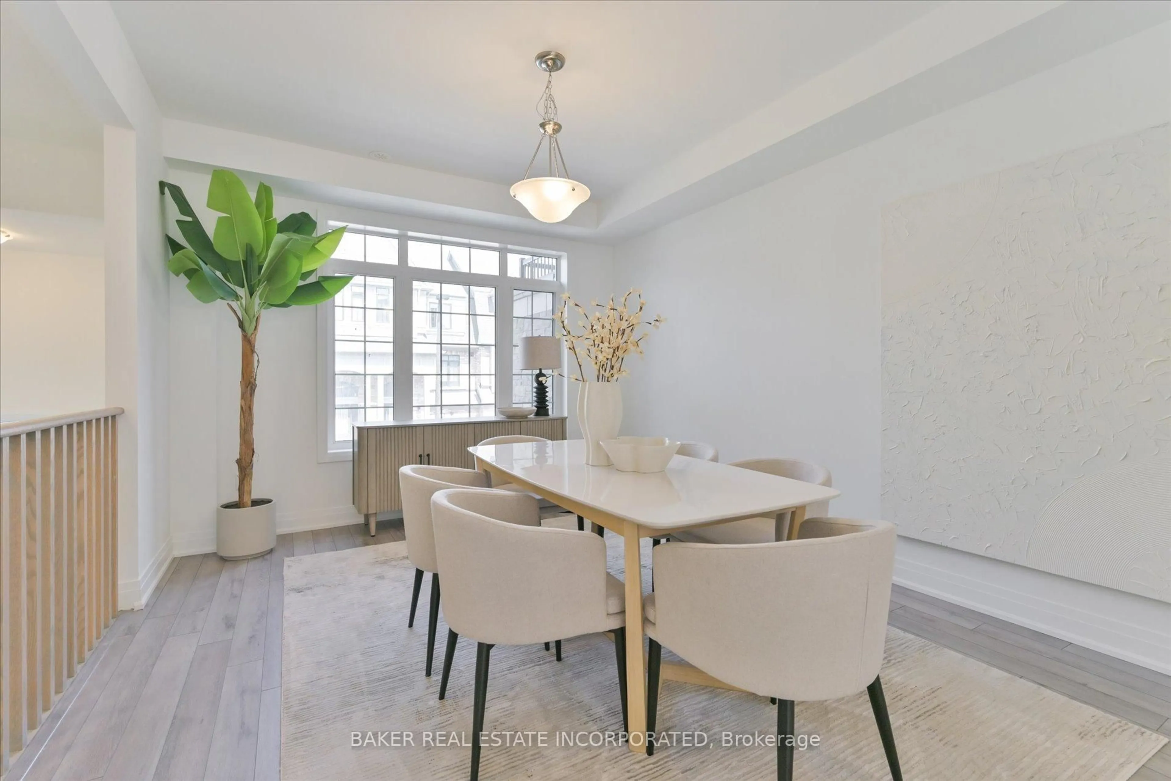 Dining room, ceramic/tile floor for 10 Calloway Way, Whitby Ontario L1N 0N9
