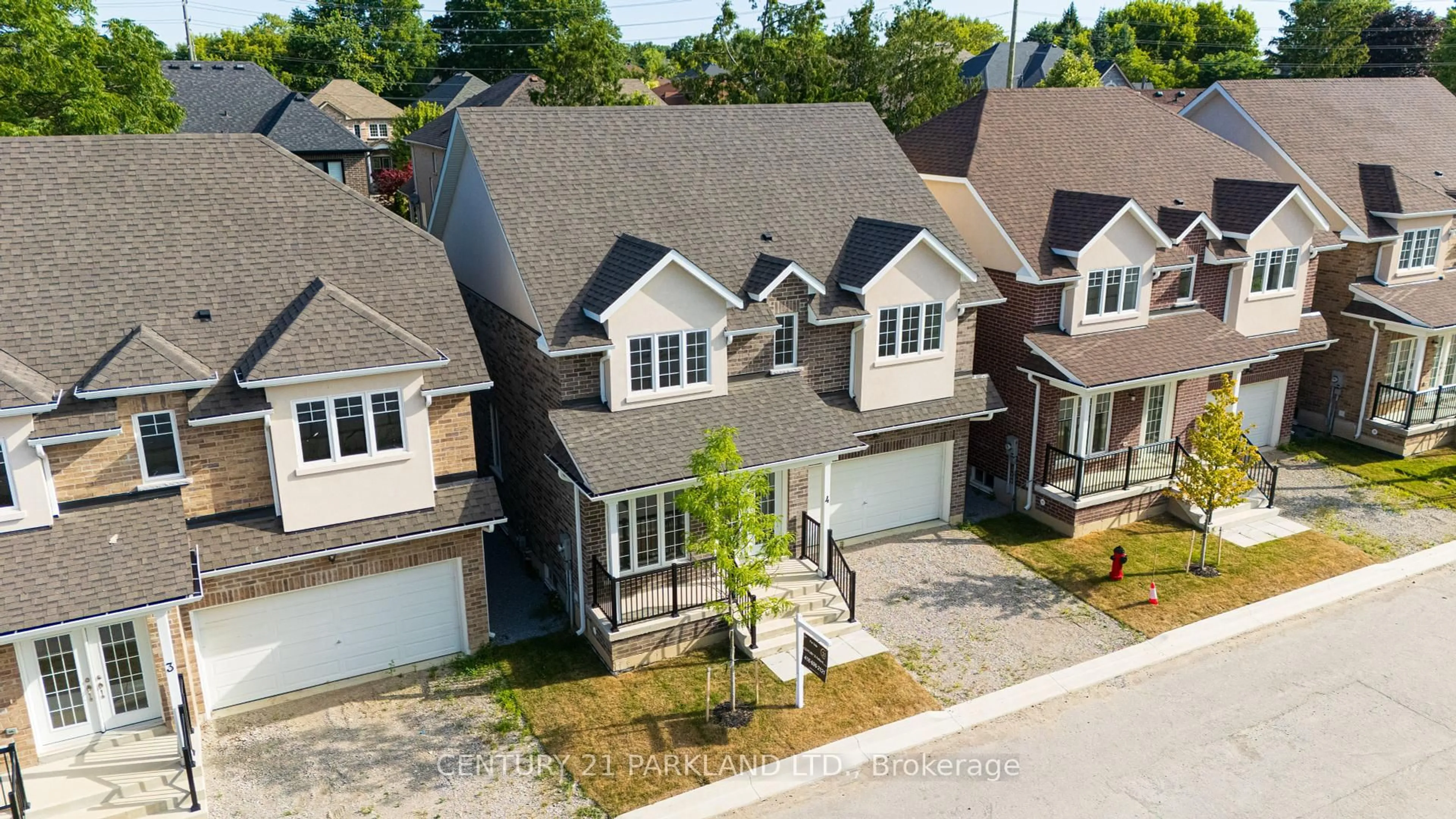 A pic from outside/outdoor area/front of a property/back of a property/a pic from drone, street for 1741 Fairport Rd #POTL 4, Pickering Ontario L1V 1S9