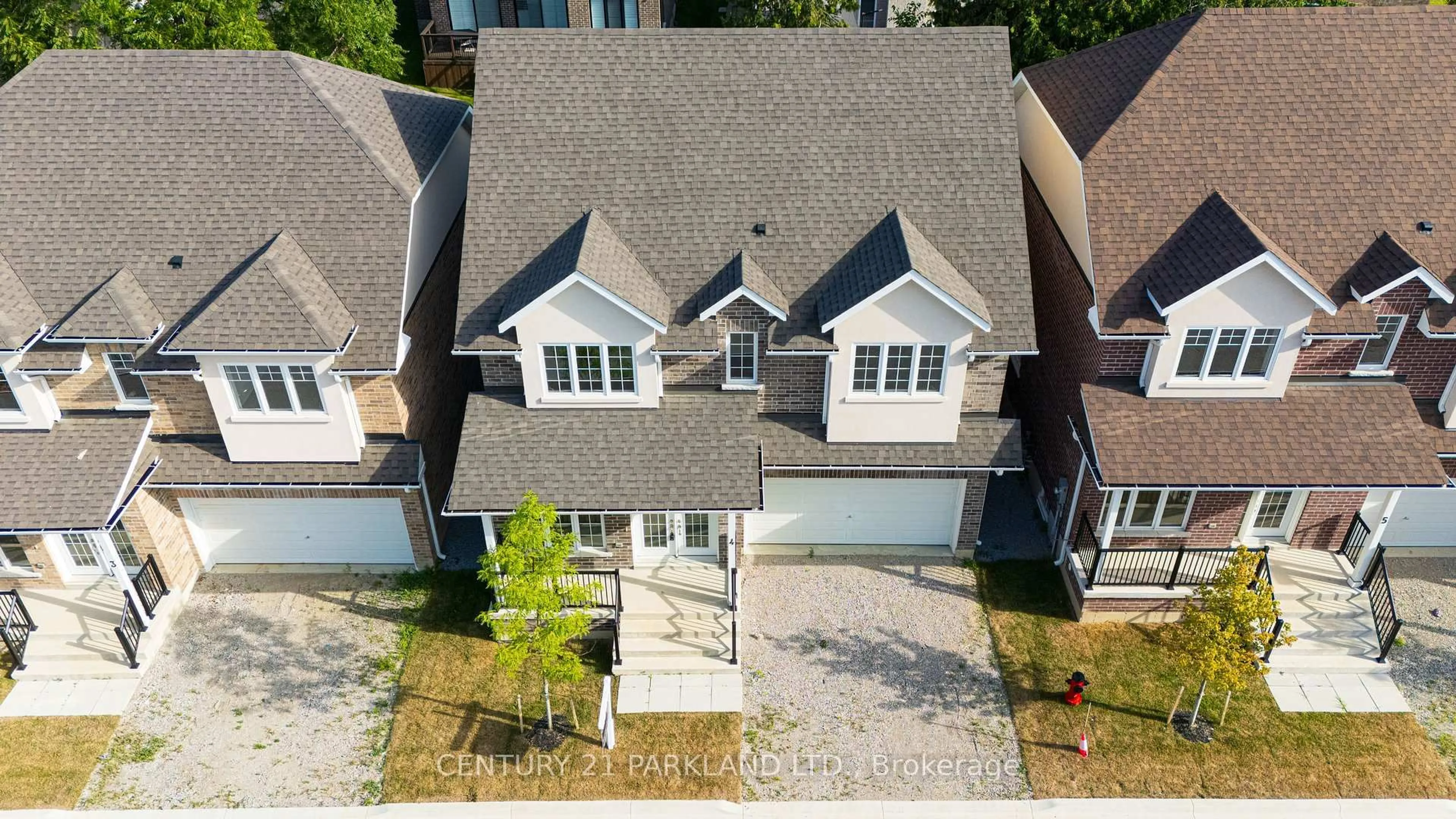 A pic from outside/outdoor area/front of a property/back of a property/a pic from drone, street for 1741 Fairport Rd #POTL 4, Pickering Ontario L1V 1S9