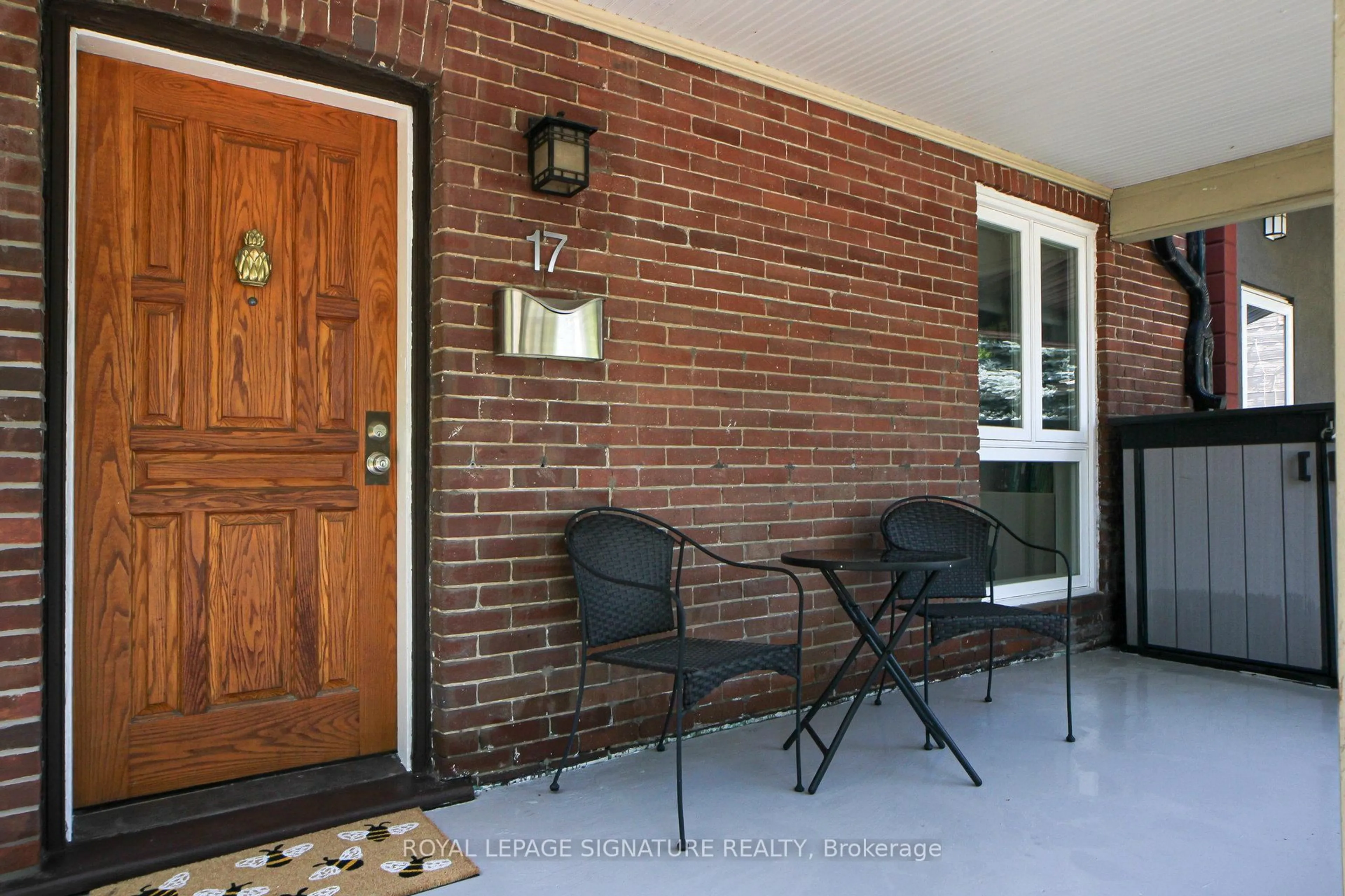 Unknown for 17 Hunter St, Toronto Ontario M4J 1C1