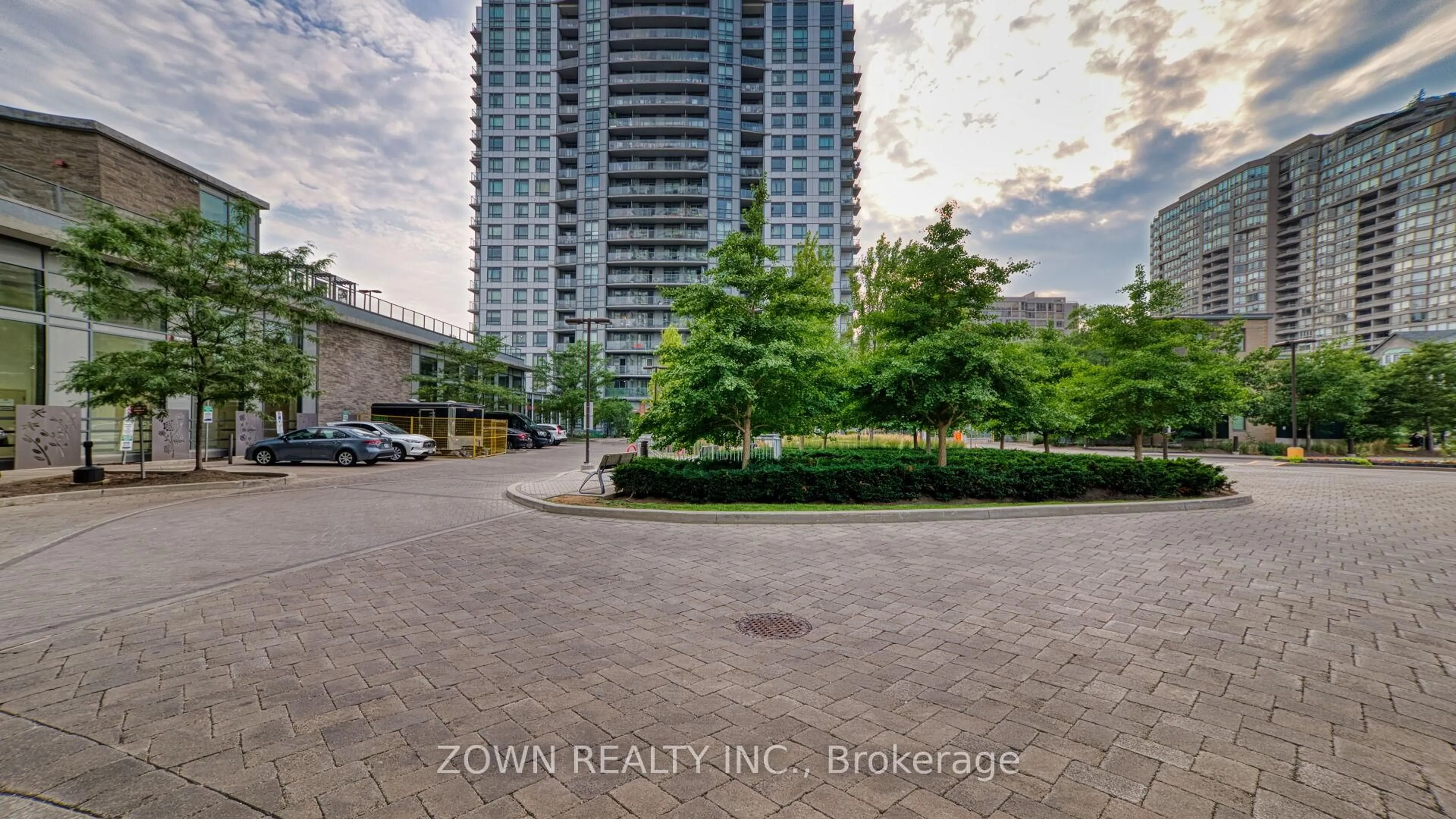 A pic from outside/outdoor area/front of a property/back of a property/a pic from drone, water/lake/river/ocean view for 185 Bonis Ave #404, Toronto Ontario M1T 0A4