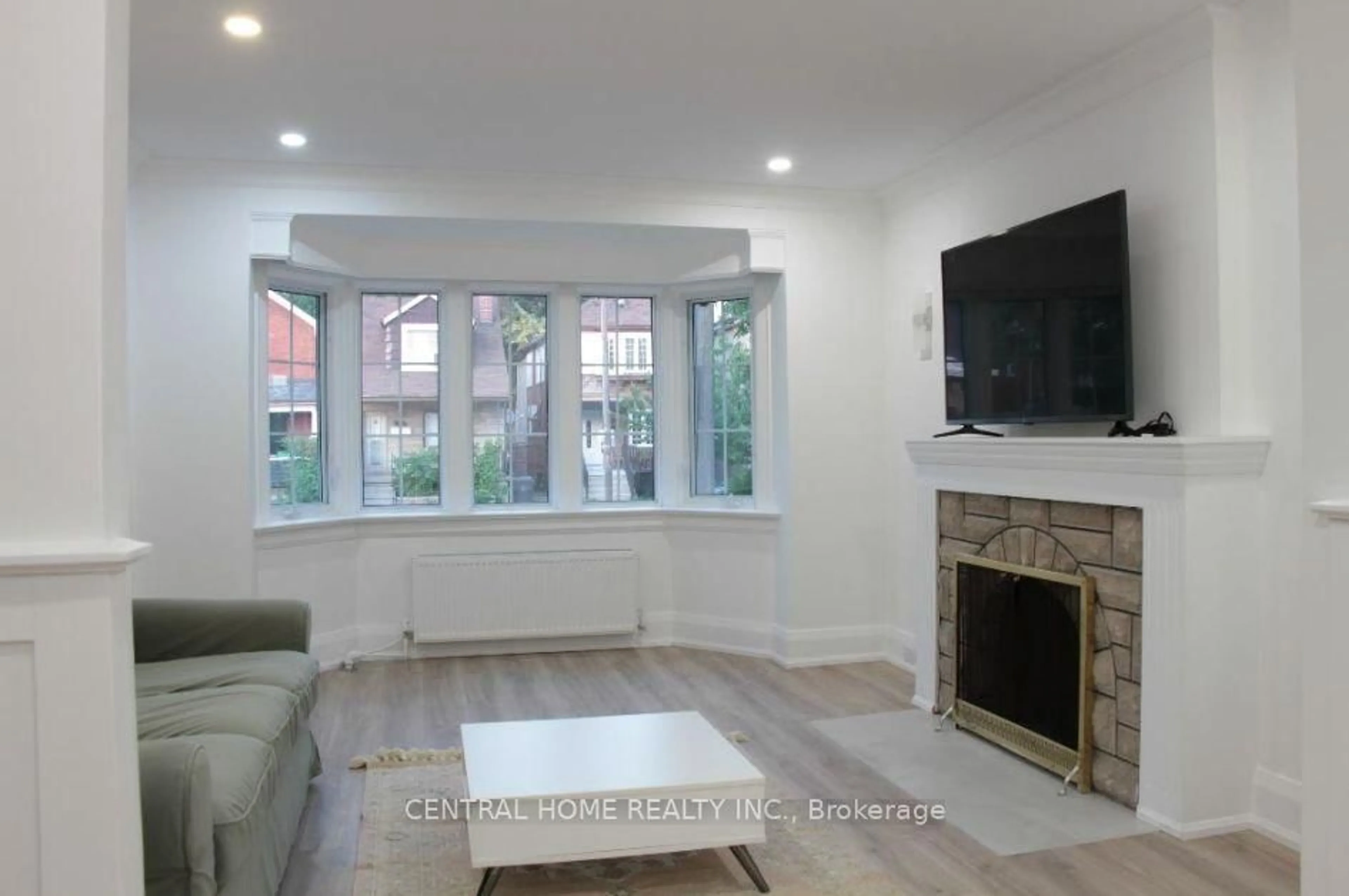 Living room with furniture, unknown for 226 Donlands Ave, Toronto Ontario M4J 3R2