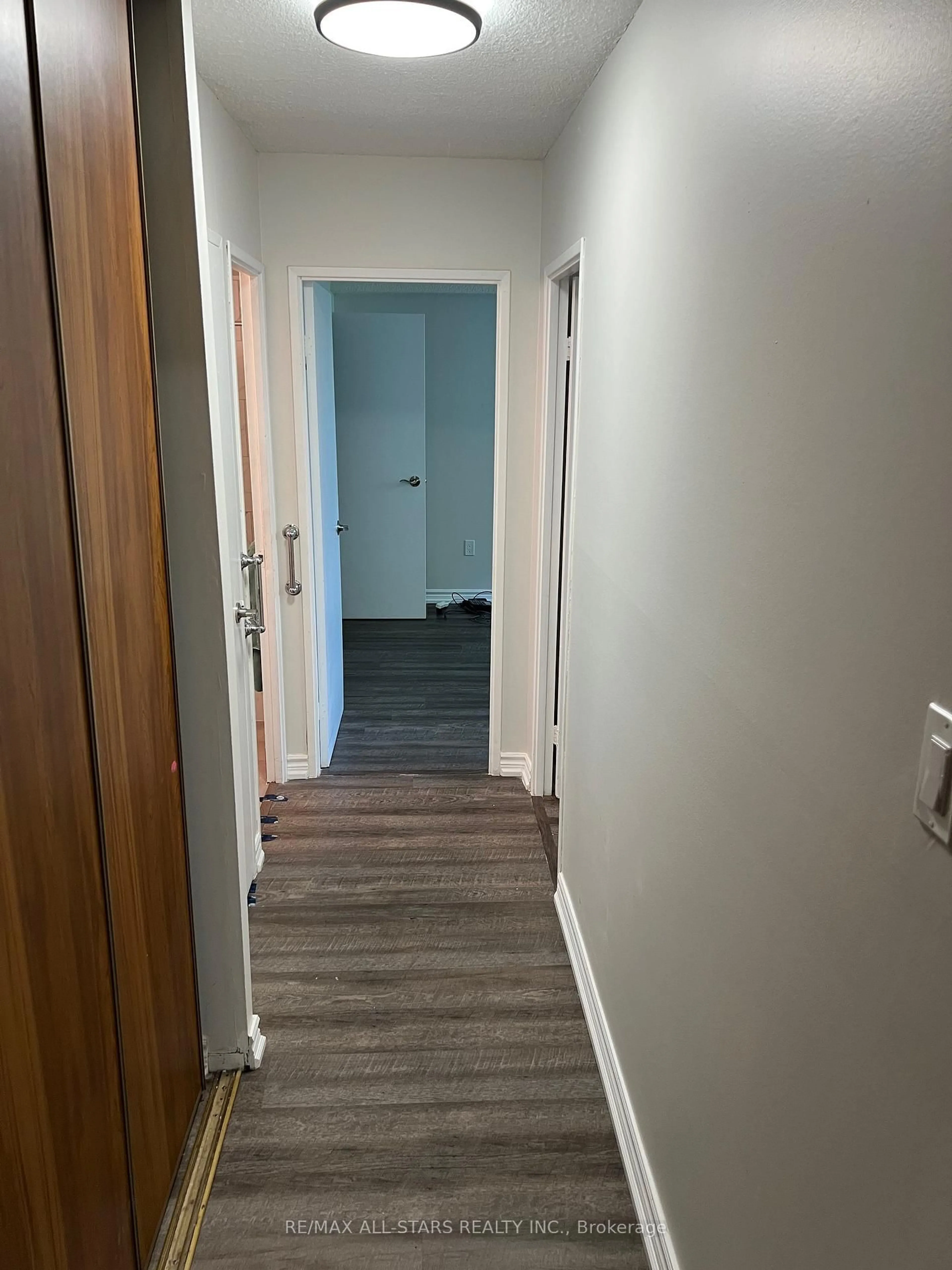 Unknown for 100 Prudential Dr #310, Toronto Ontario M1P 4V4
