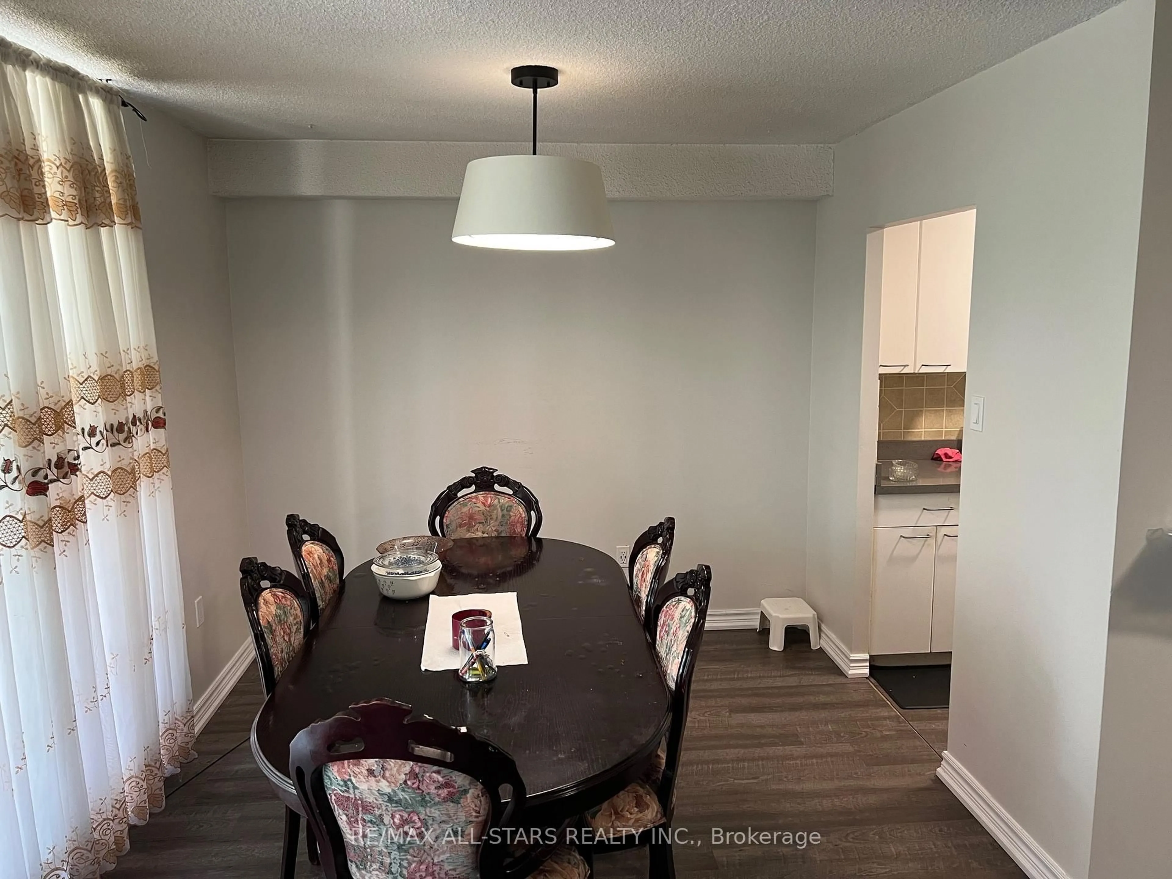 Dining room, unknown for 100 Prudential Dr #310, Toronto Ontario M1P 4V4