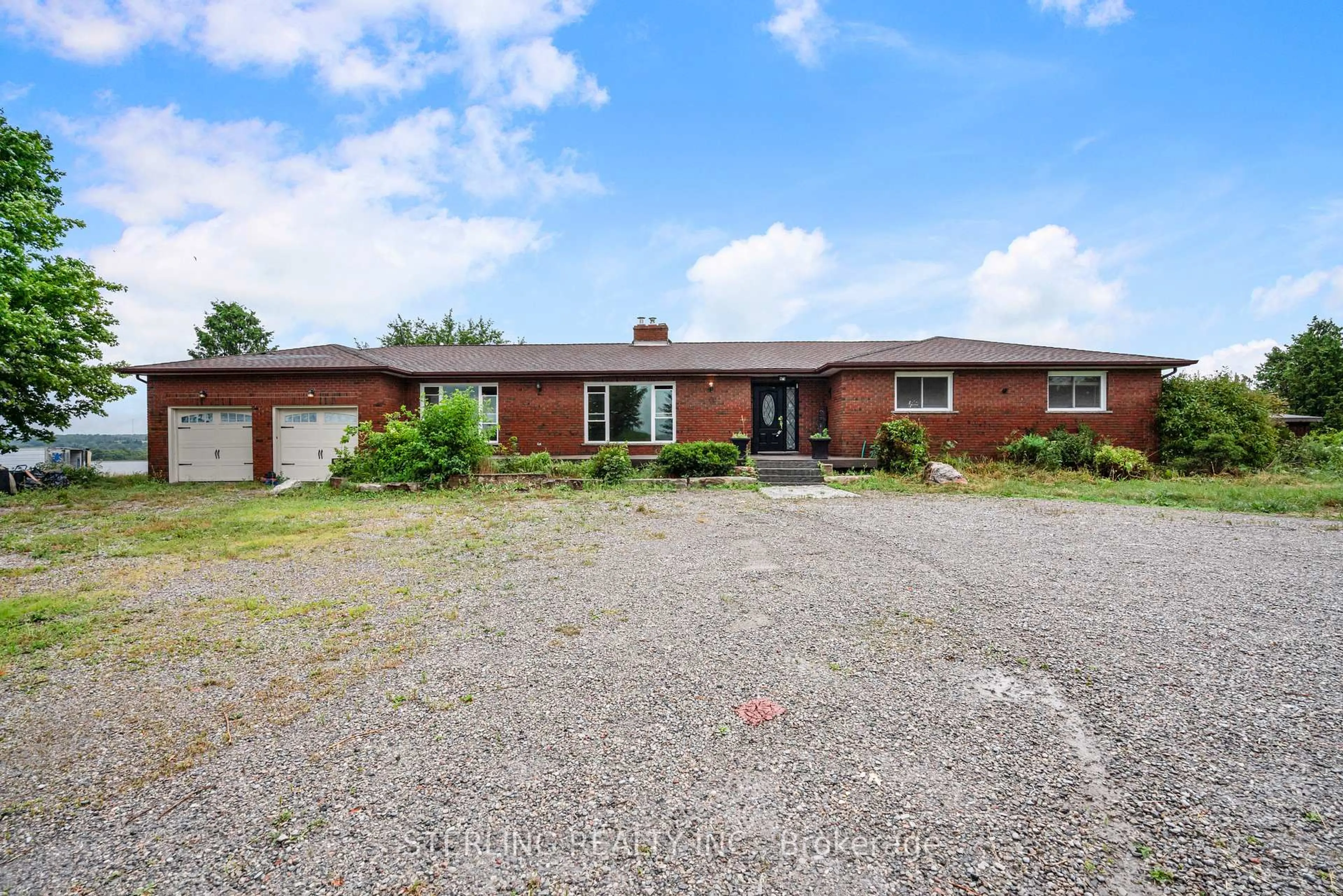 A pic from outside/outdoor area/front of a property/back of a property/a pic from drone, building for 14301 Mclaughlin Rd, Scugog Ontario L0B 1E0