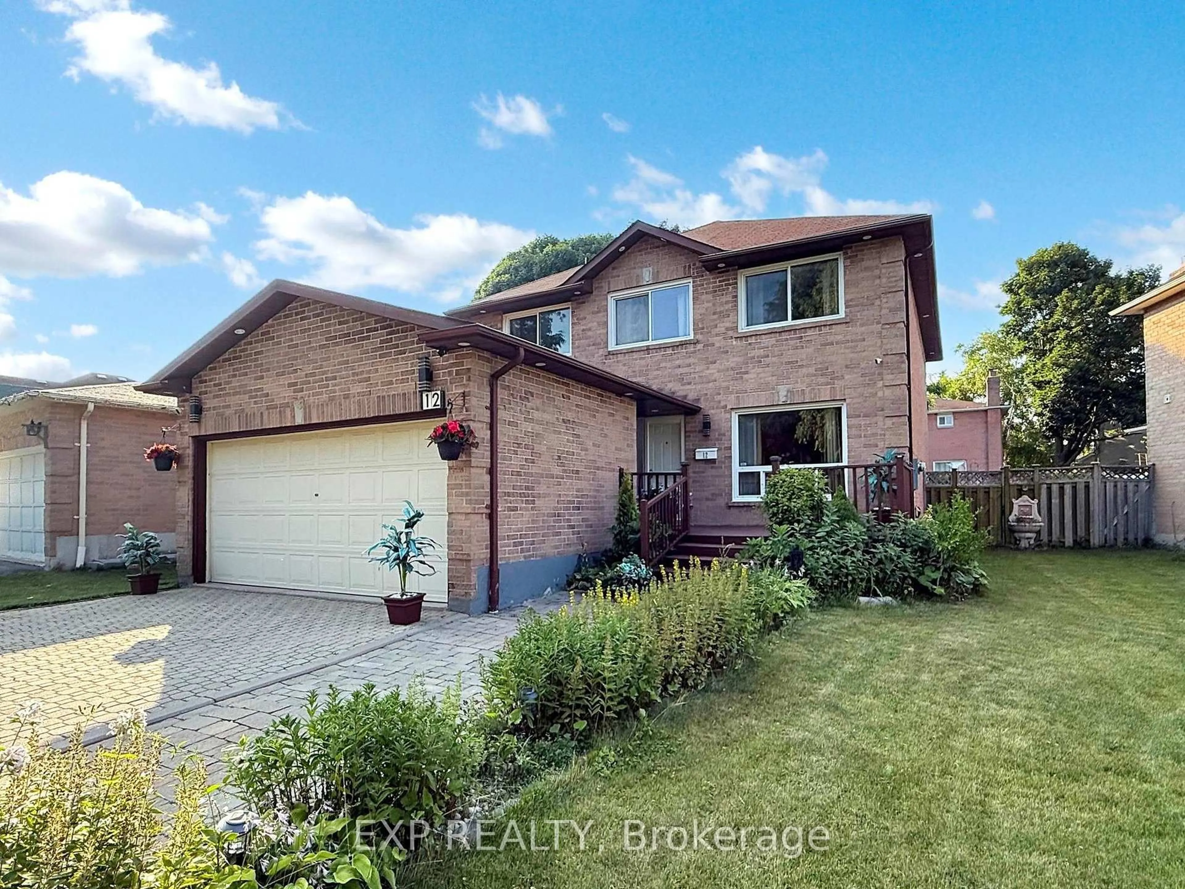 A pic from outside/outdoor area/front of a property/back of a property/a pic from drone, street for 12 Ventris Dr, Ajax Ontario L1T 1T1
