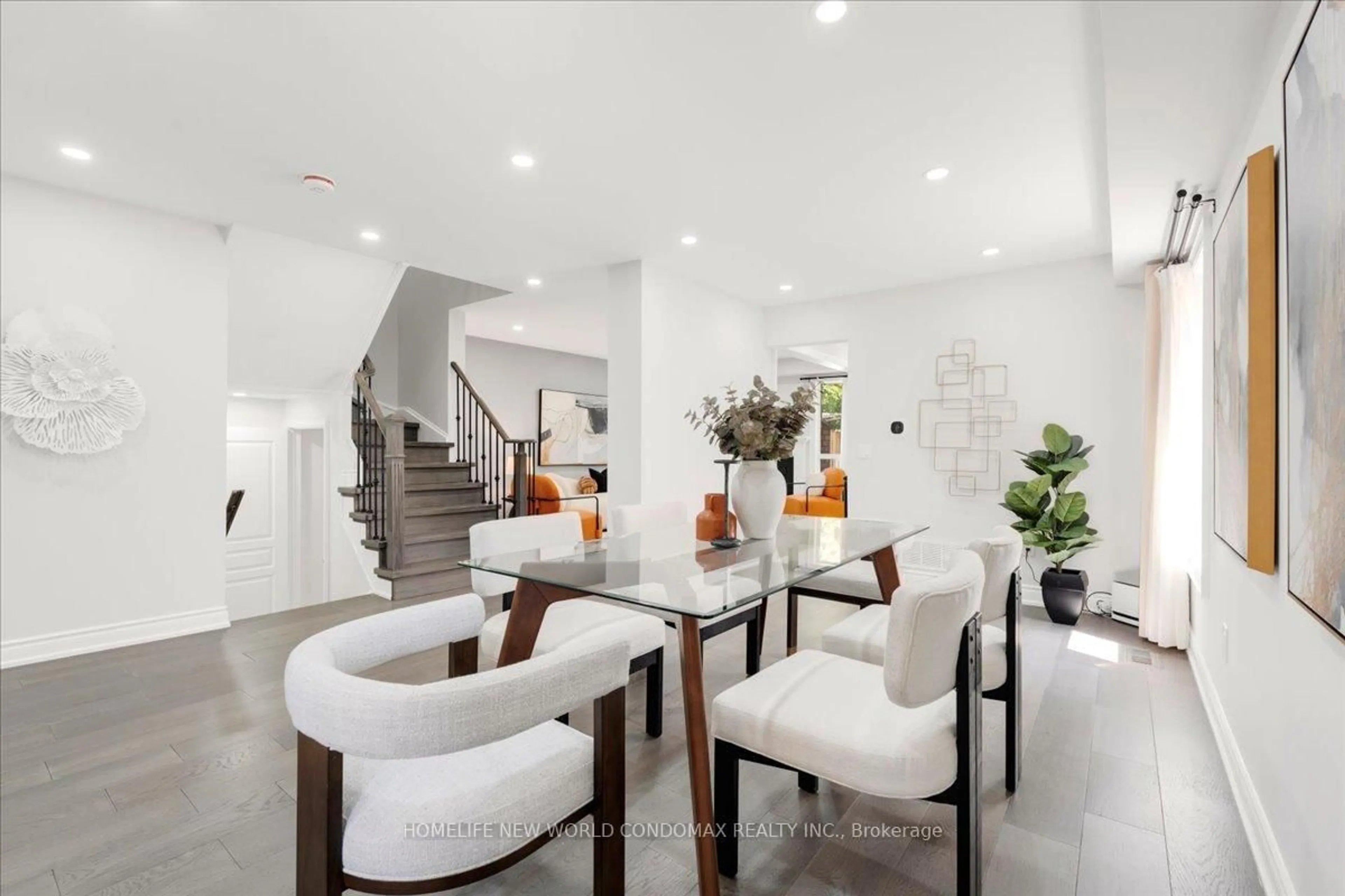 Dining room, unknown for 40 Tidewater Cres, Whitby Ontario L1P 1M2