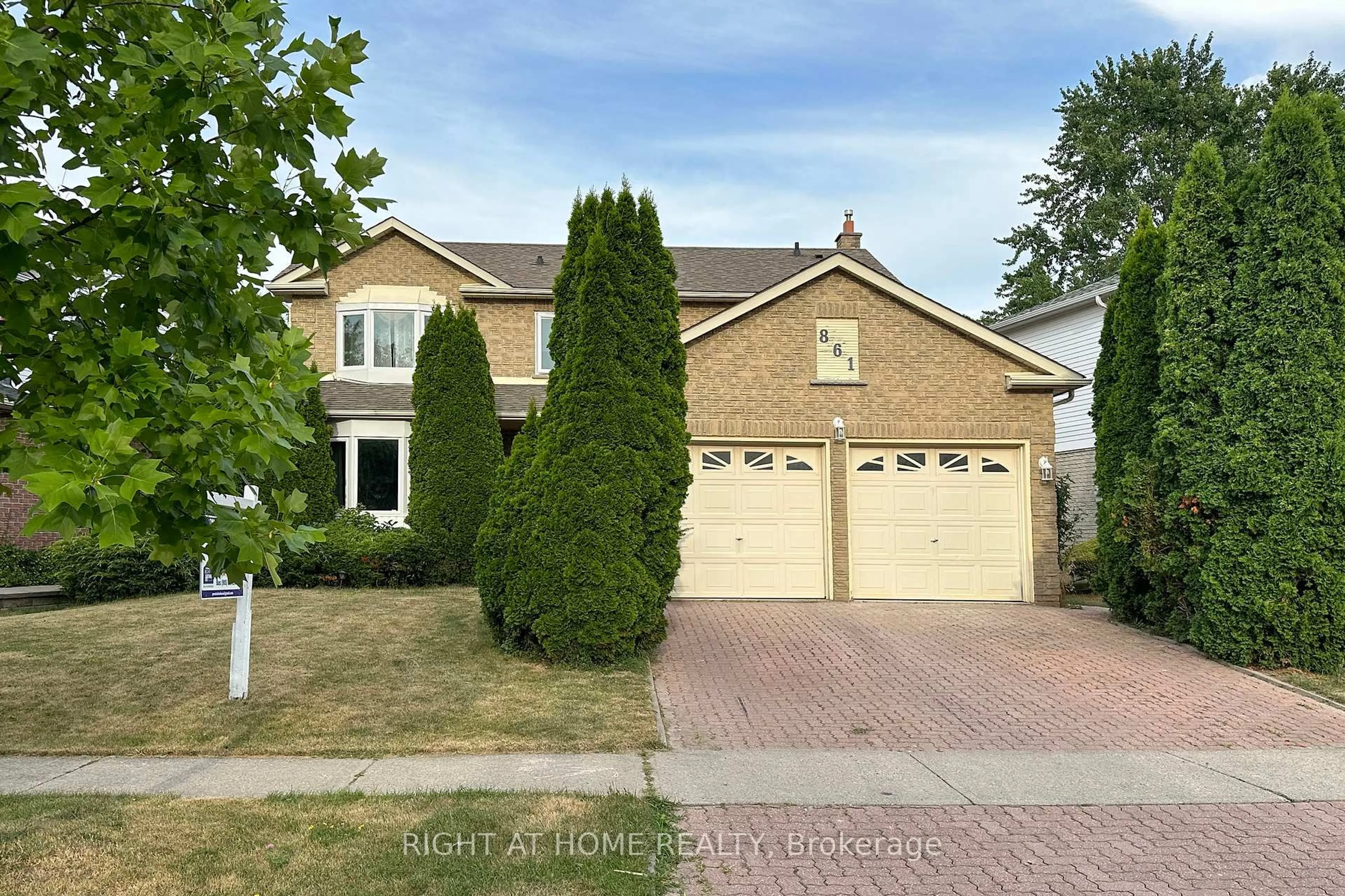 Home with brick exterior material, street for 861 White Ash Dr, Whitby Ontario L1N 7L8