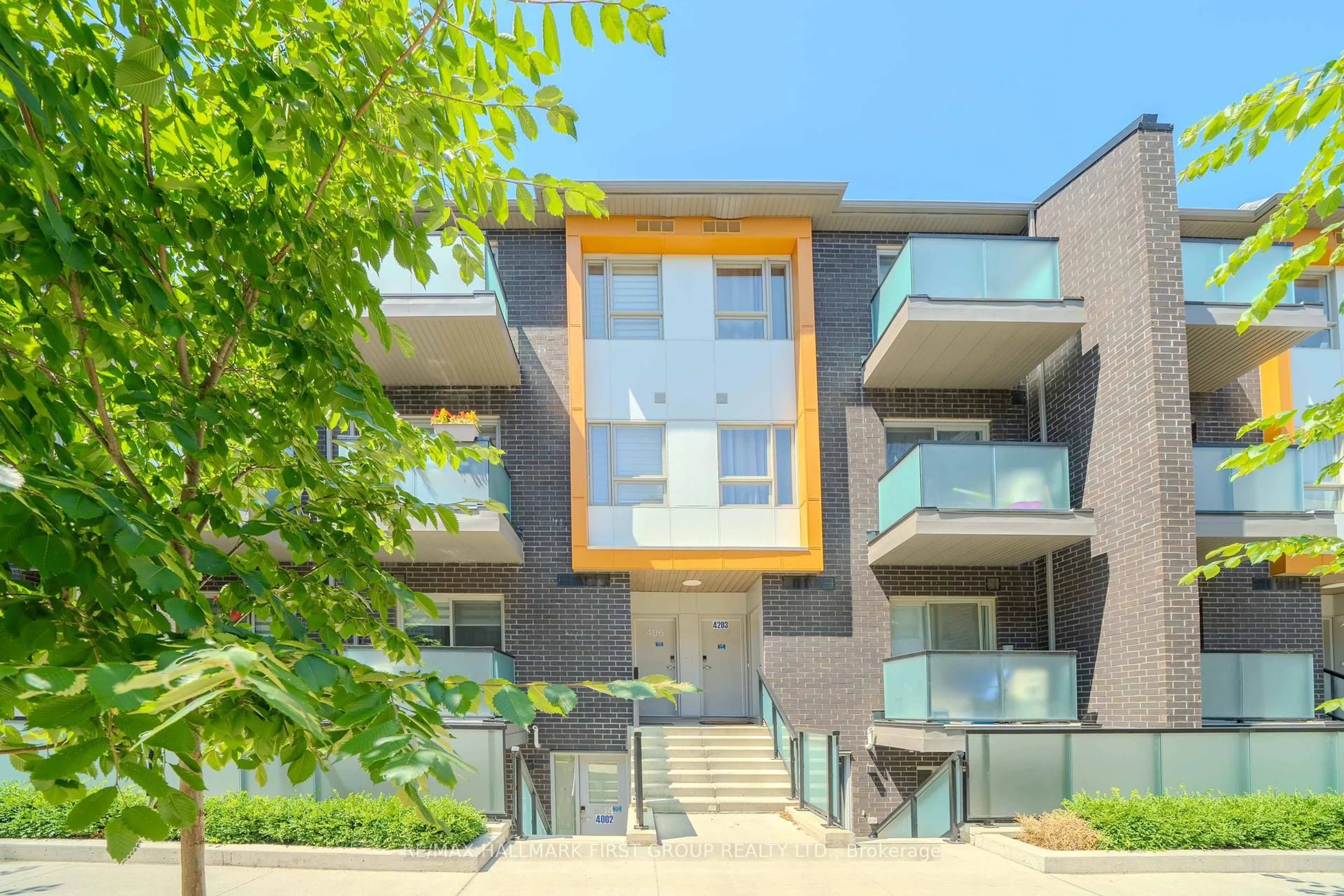 Unknown for 2789 Eglinton Ave #405, Toronto Ontario M1J 0B3