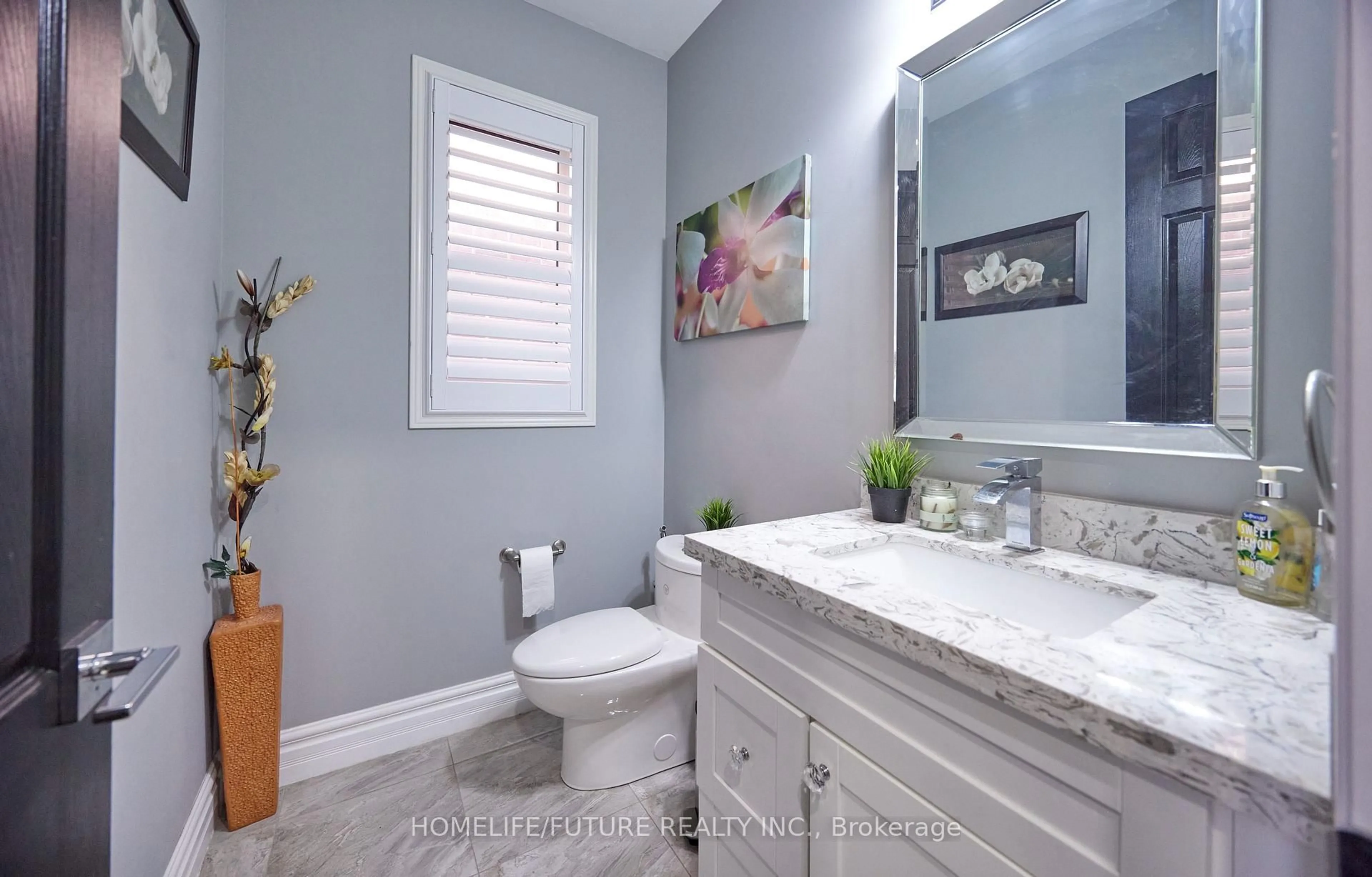 Contemporary bathroom, ceramic/tile floor for 2549 Snow Knight Dr, Oshawa Ontario L1L 0K2