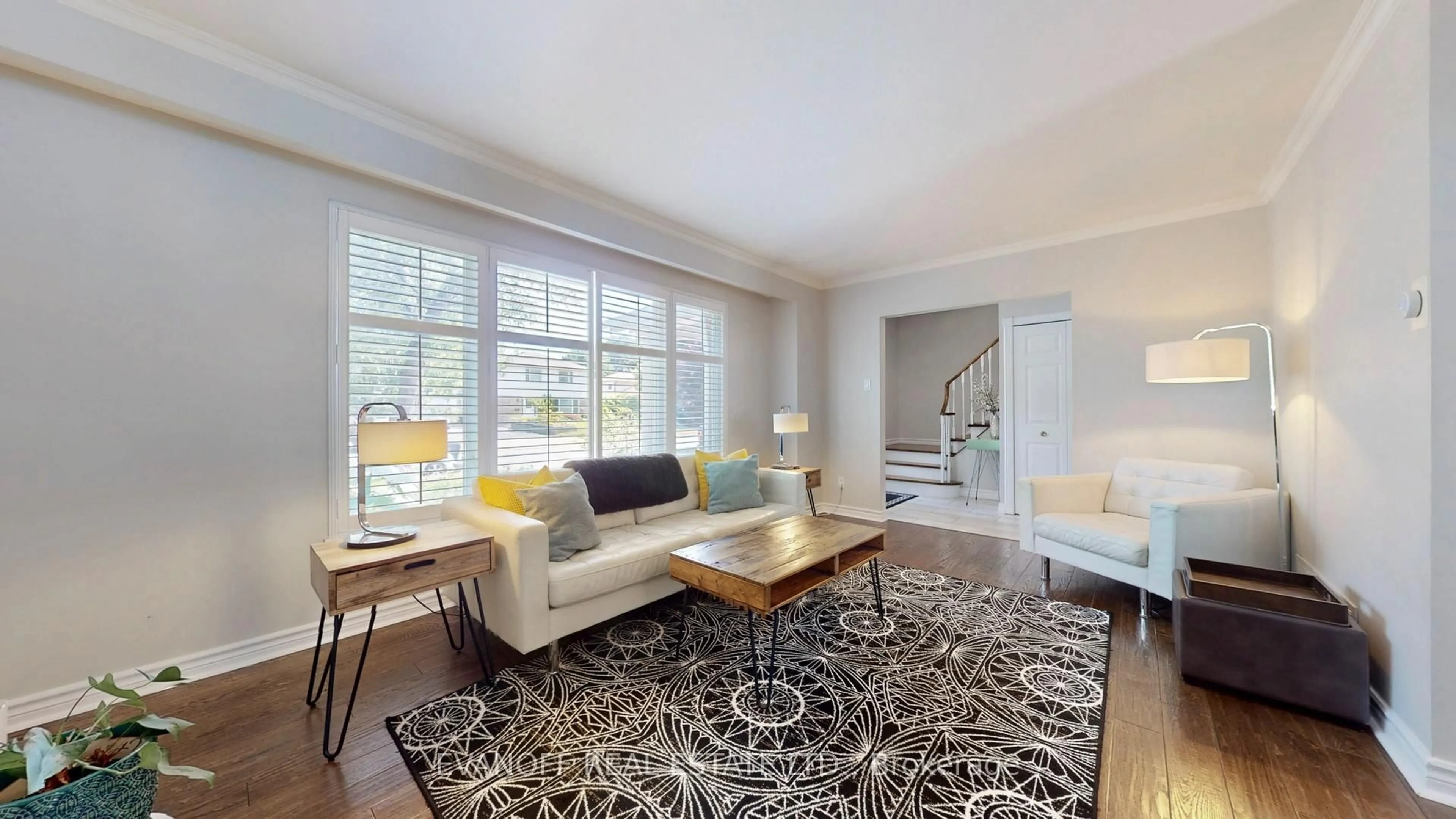 Living room with furniture, unknown for 28 Earswick Dr, Toronto Ontario M1E 1C6