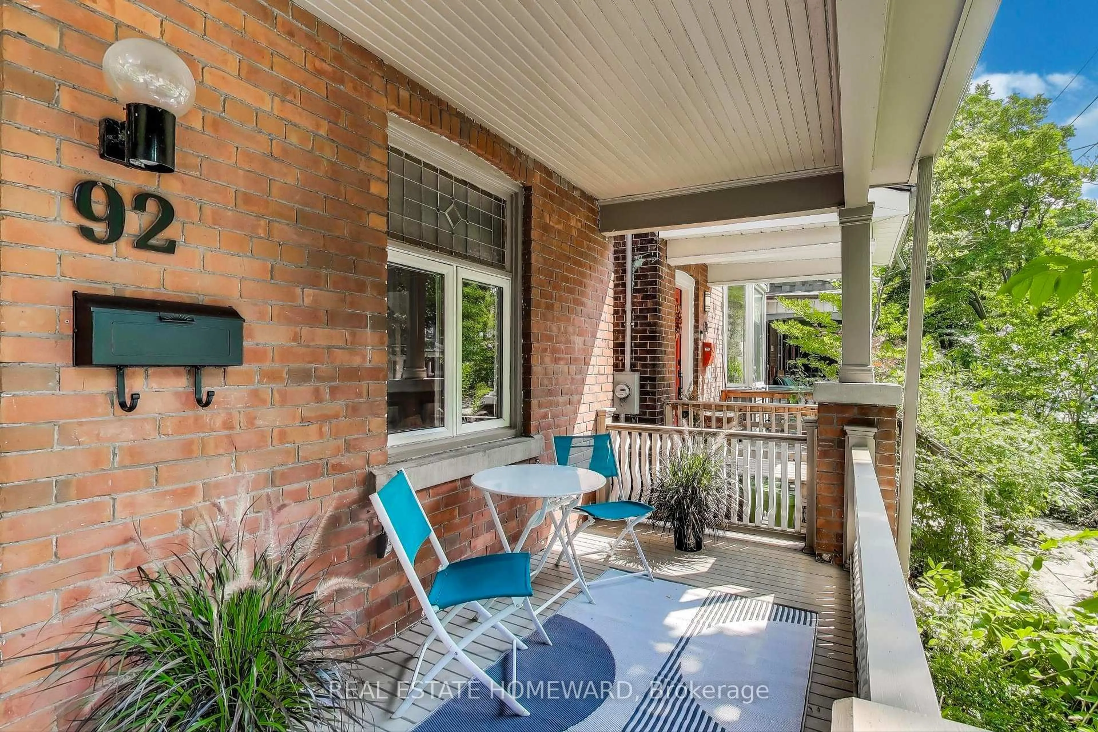 Patio, street for 92 Dearbourne Ave, Toronto Ontario M4K 1M7