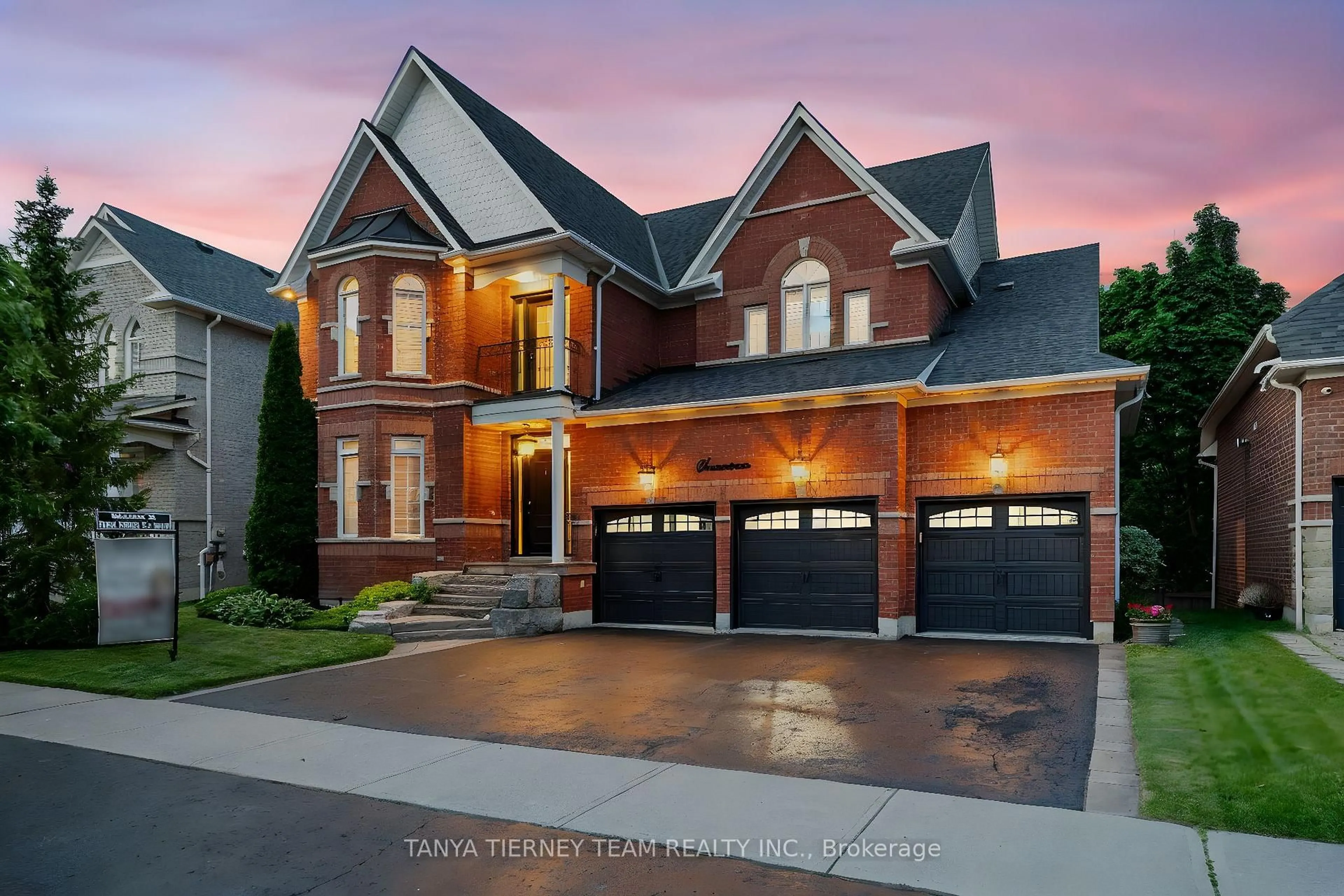 Home with brick exterior material, street for 17 Covington Dr, Whitby Ontario L1M 2K6