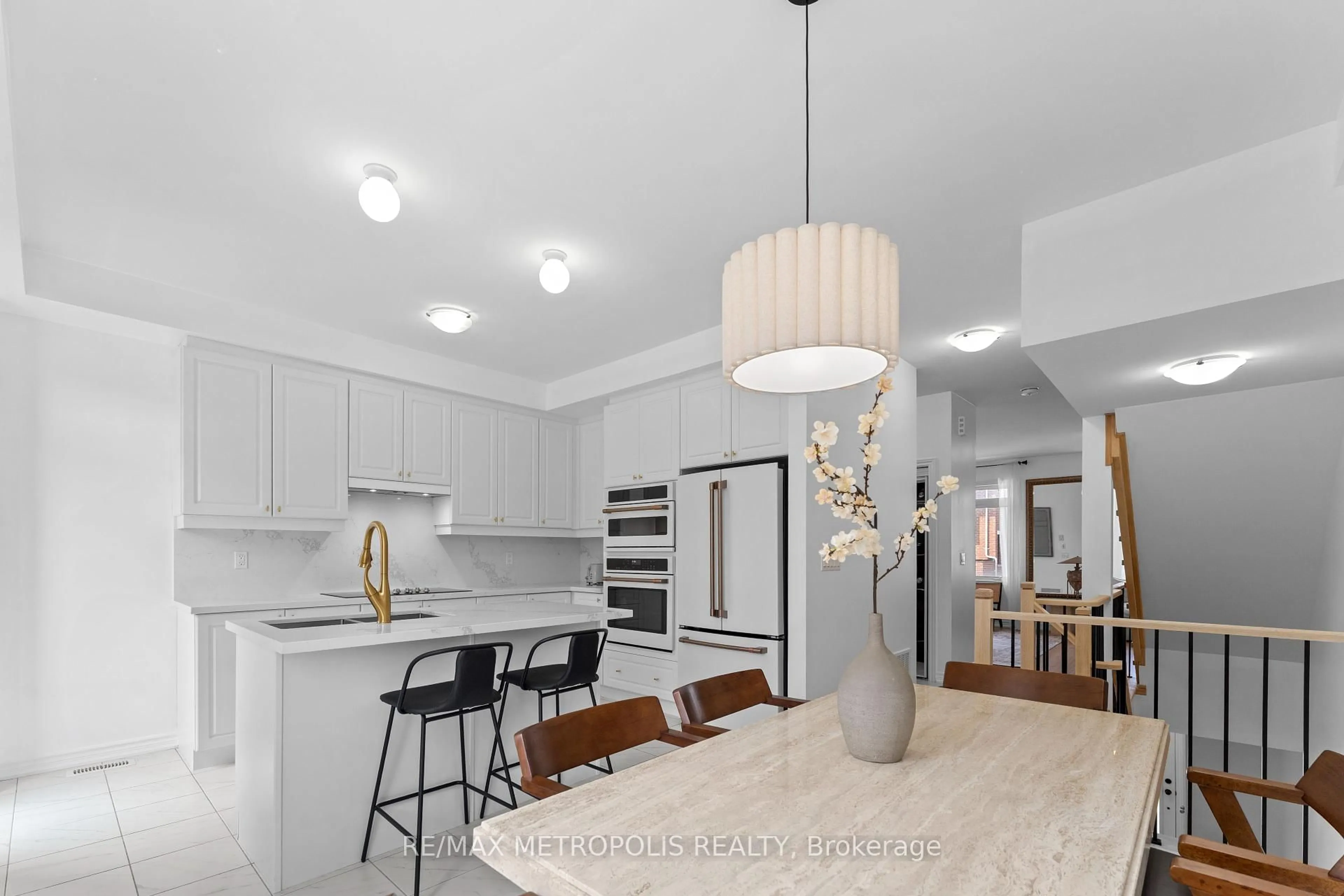 Open concept kitchen, ceramic/tile floor for 891 Kicking Horse Path, Oshawa Ontario L1J 0B4