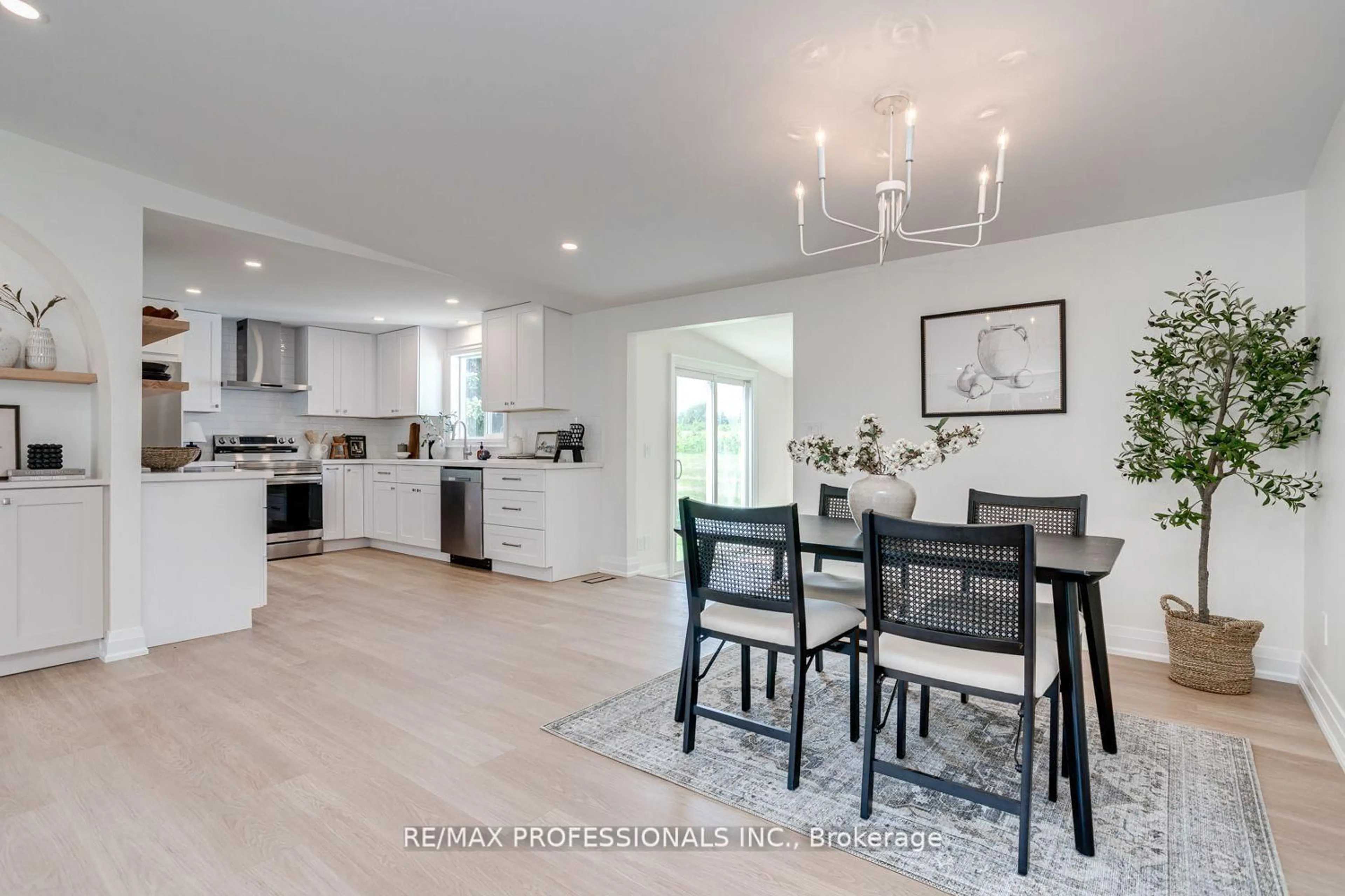 Open concept kitchen, unknown for 44 Wilmot Tr, Clarington Ontario L1B 1B8