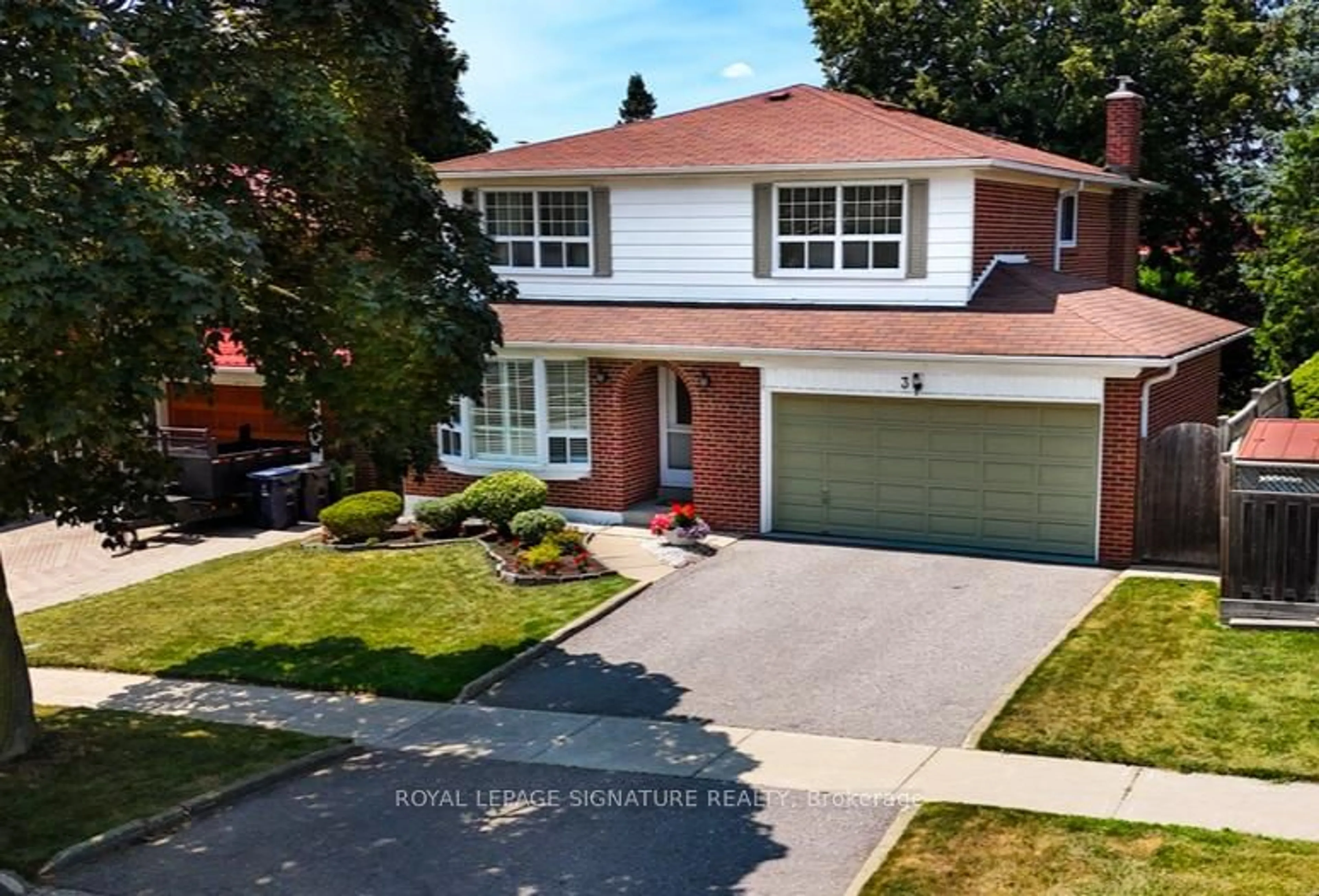 Home with brick exterior material, street for 3 Hoseyhill Cres, Toronto Ontario M1S 2X3