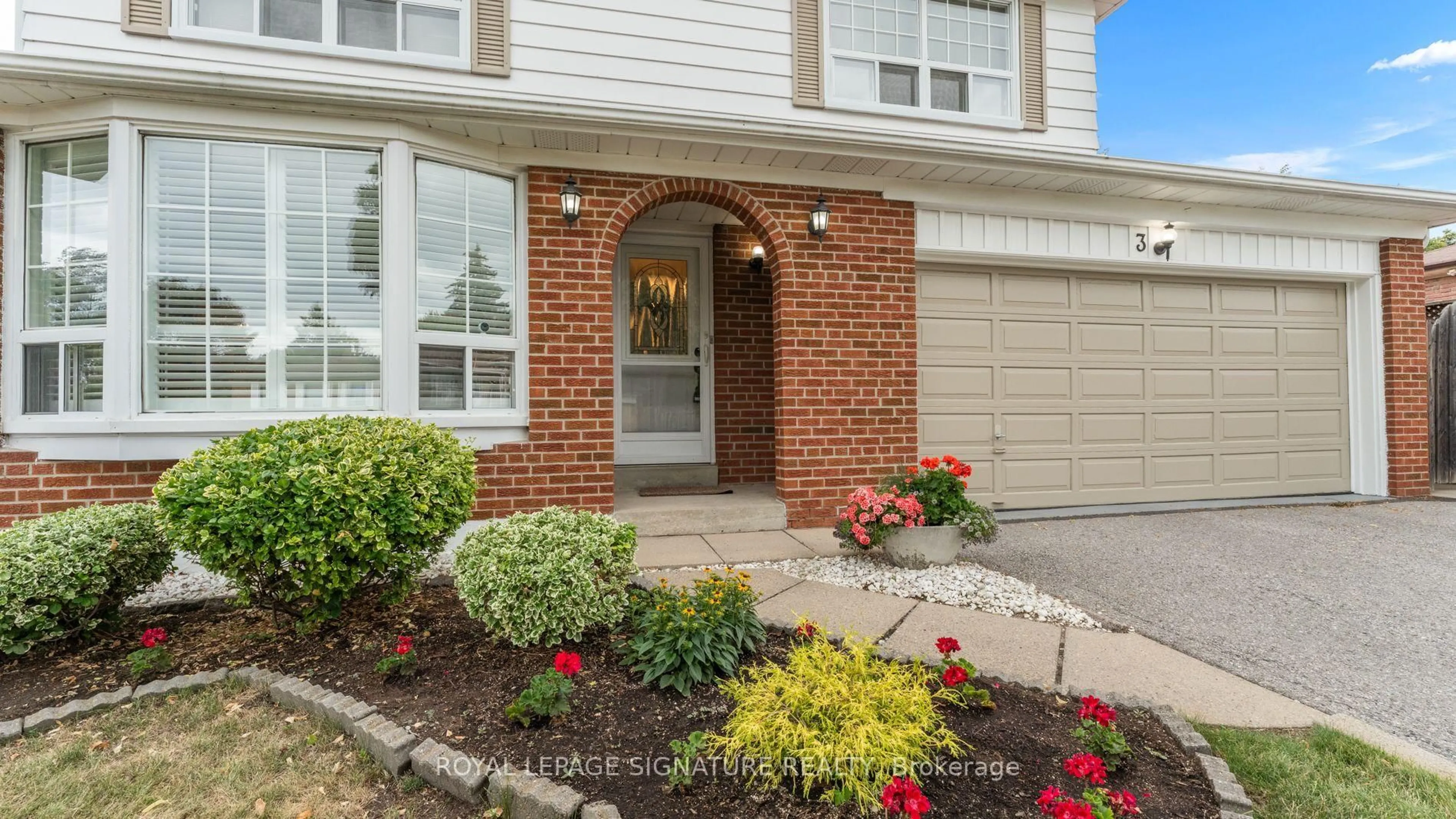 Home with brick exterior material, street for 3 Hoseyhill Cres, Toronto Ontario M1S 2X3